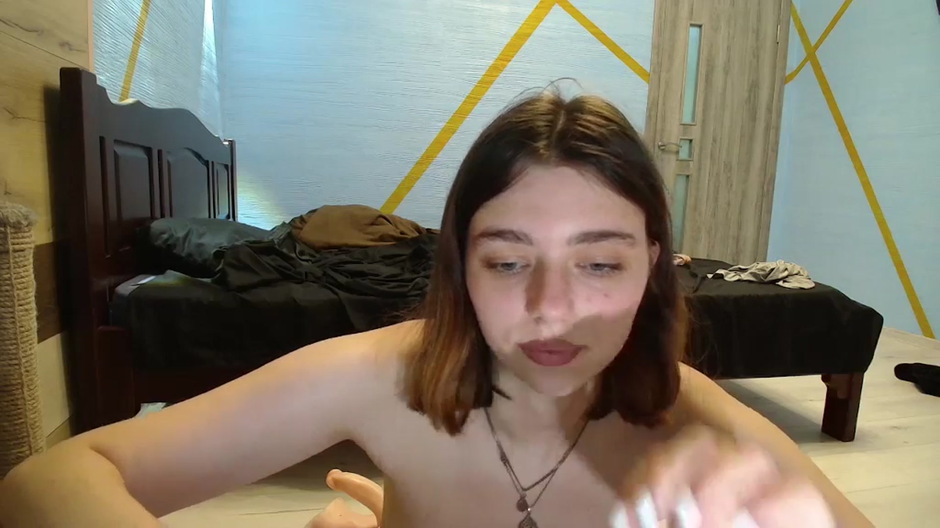 Gallery image thumbnail from Hot_Weells's myfreecams stream on, 09/14/2025, 18:40 image 12 of 20