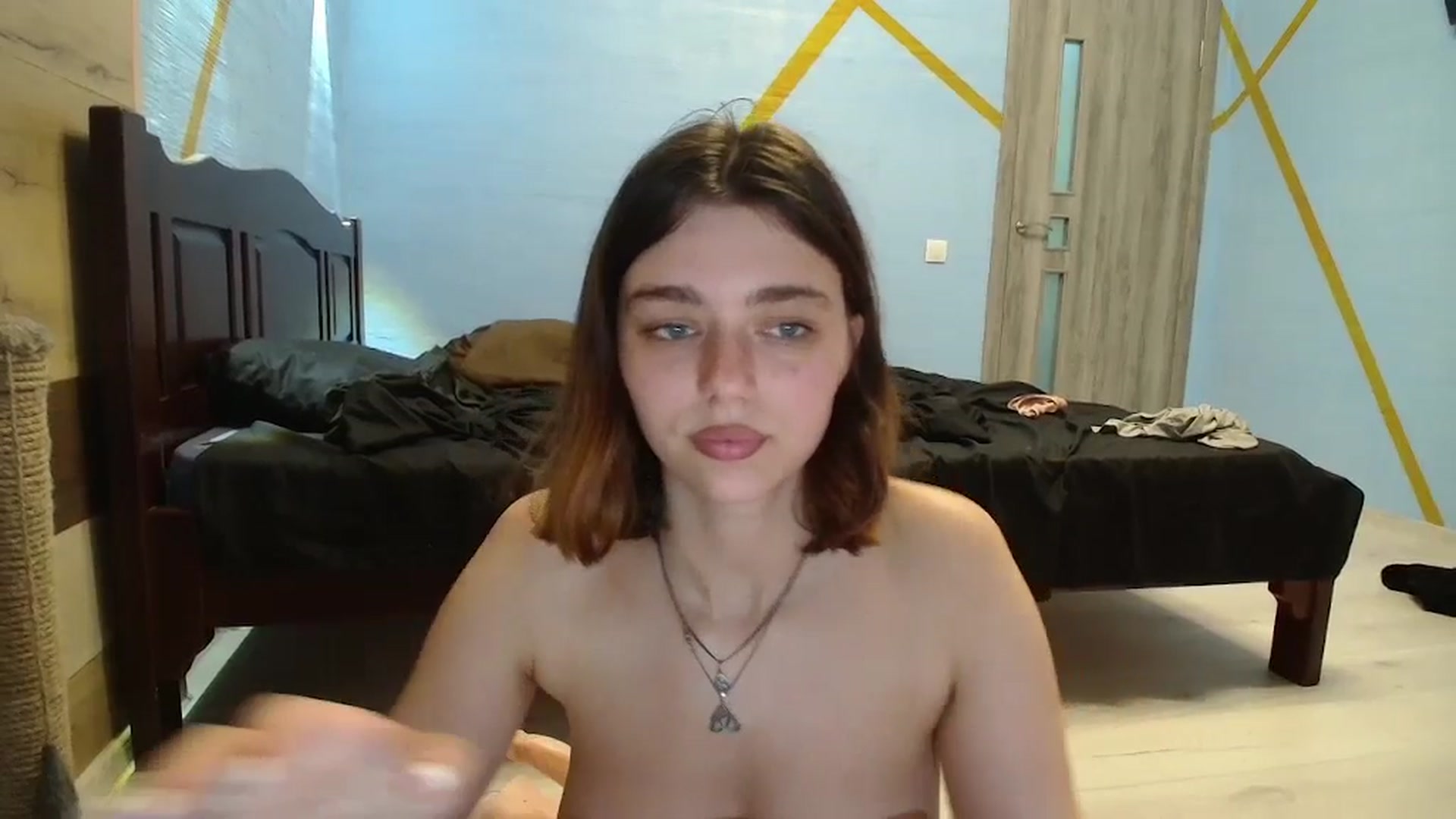 Gallery image thumbnail from Hot_Weells's myfreecams stream on, 09/14/2025, 18:40 image 11 of 20