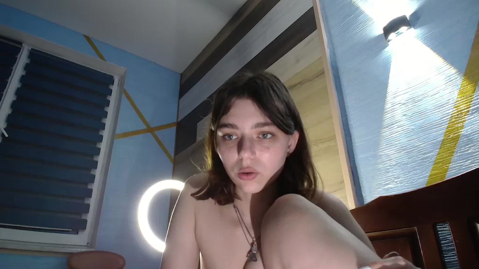 Gallery image thumbnail from Hot_Weells's myfreecams stream on, 09/14/2025, 19:42 image 17 of 20