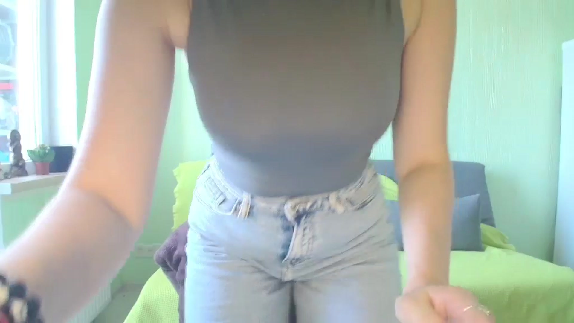 Gallery image thumbnail from Hot_Weells's myfreecams stream on, 09/16/2025, 10:16 image 3 of 20