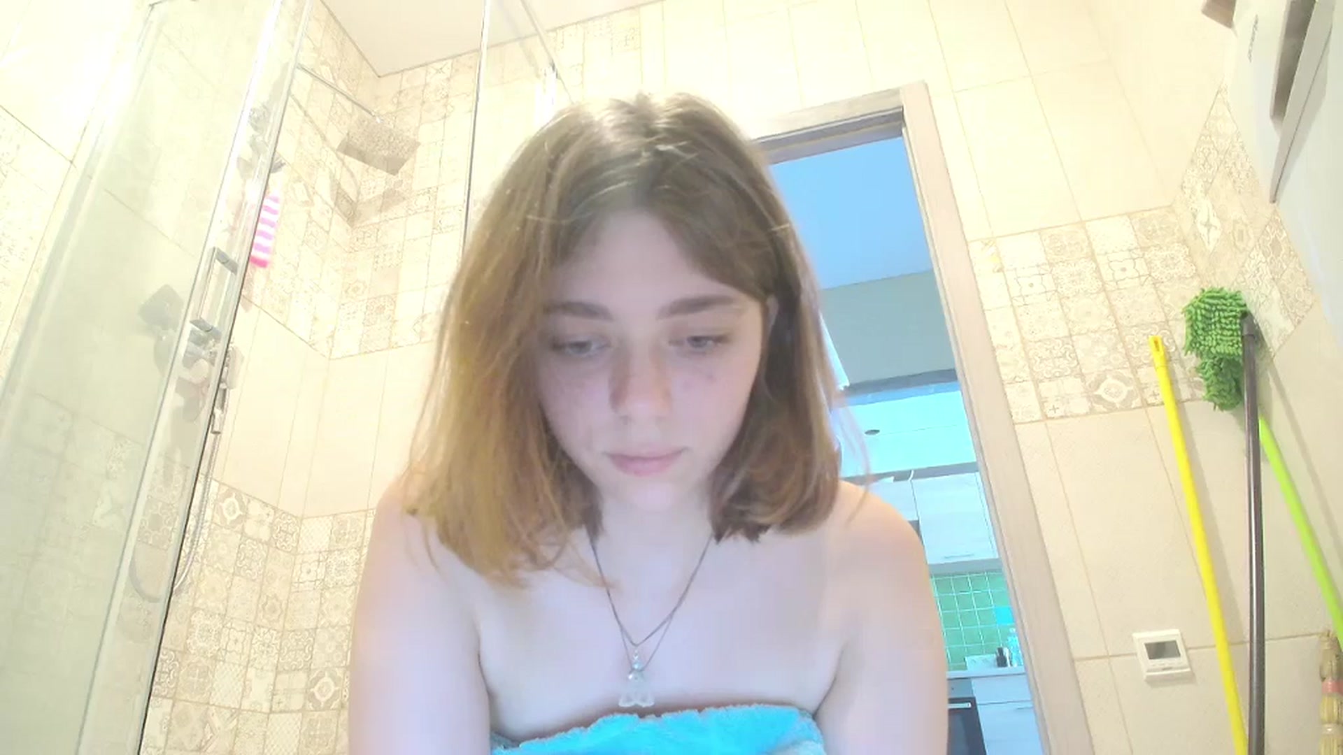 Gallery image thumbnail from Hot_Weells's myfreecams stream on, 09/16/2025, 13:37 image 12 of 20