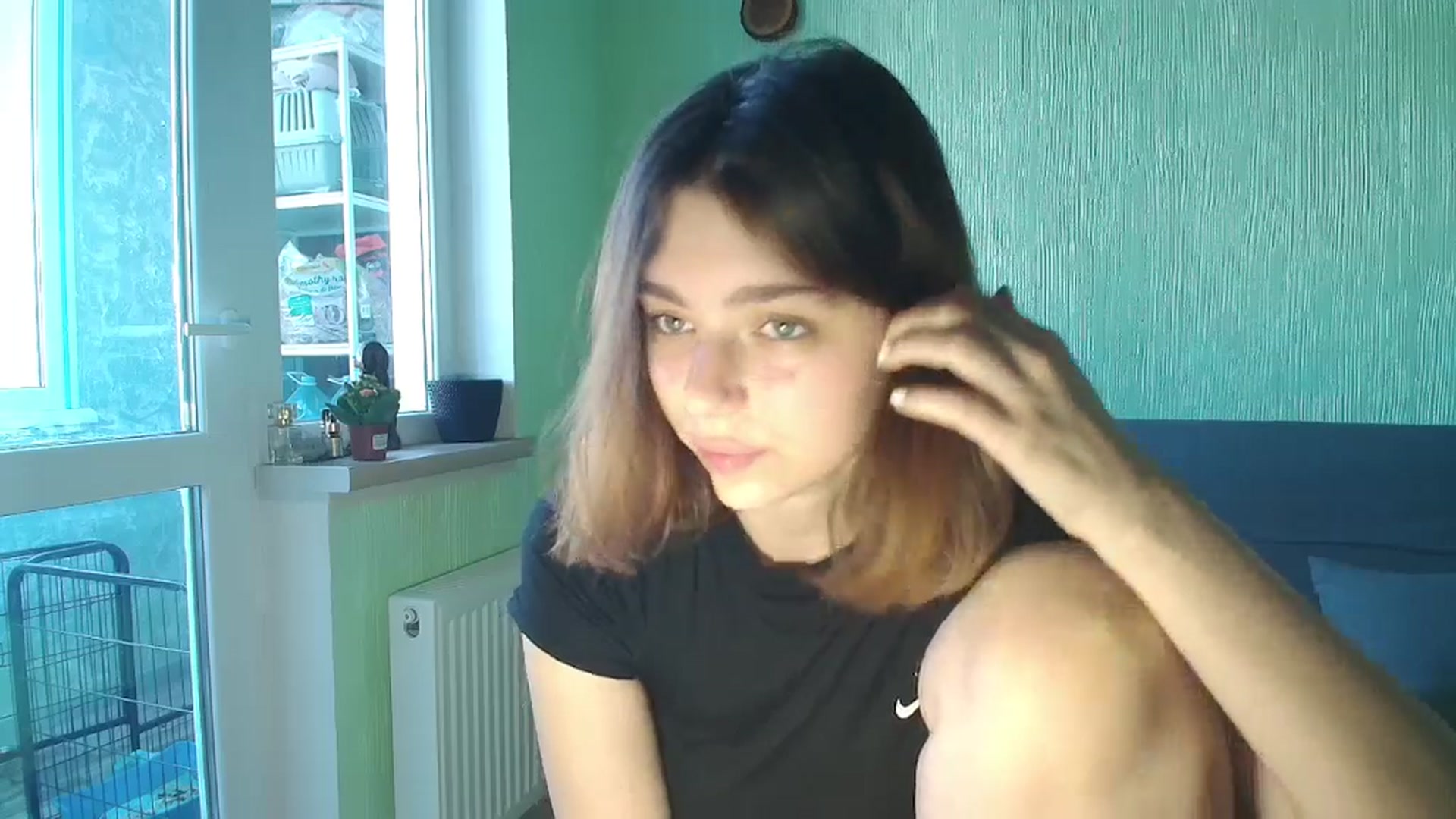 Gallery image thumbnail from Hot_Weells's myfreecams stream on, 09/16/2025, 15:37 image 17 of 20
