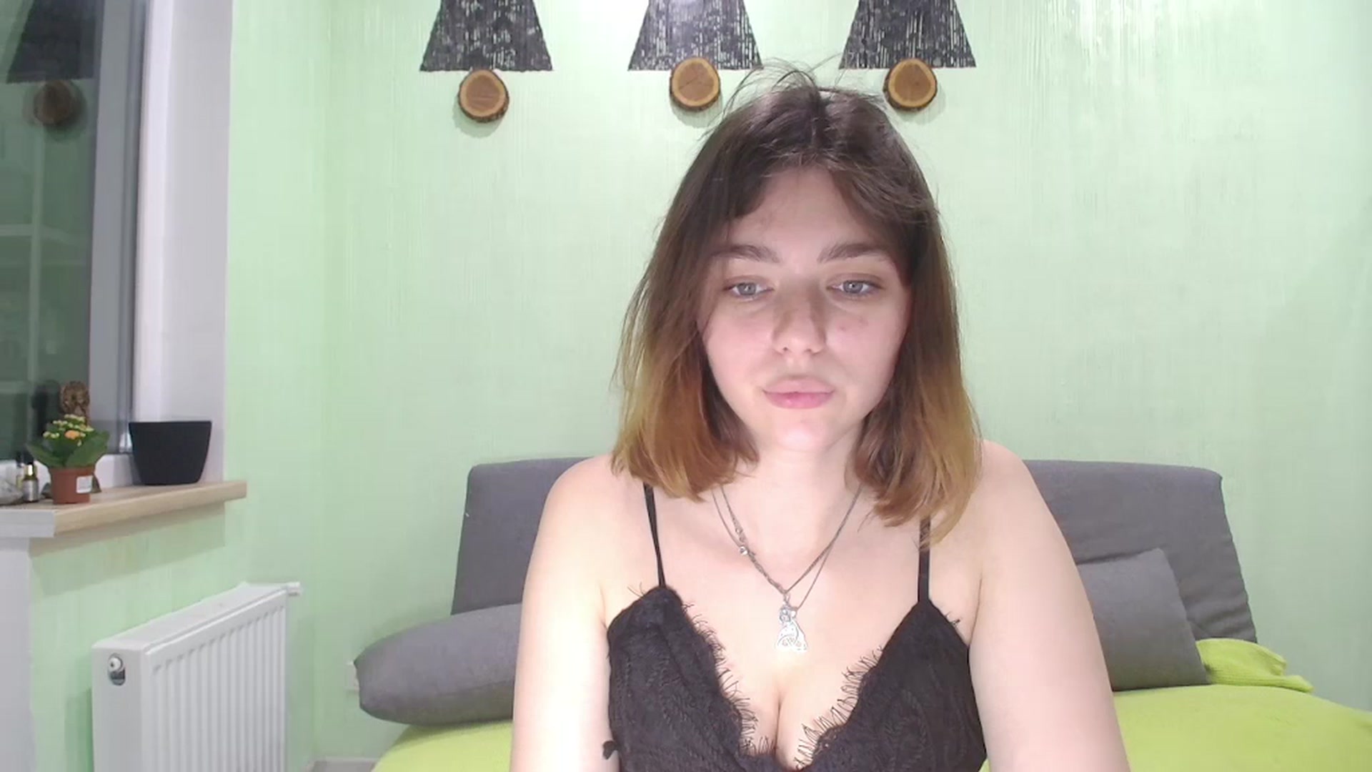 Gallery image thumbnail from Hot_Weells's myfreecams stream on, 09/16/2025, 19:37 image 1 of 20