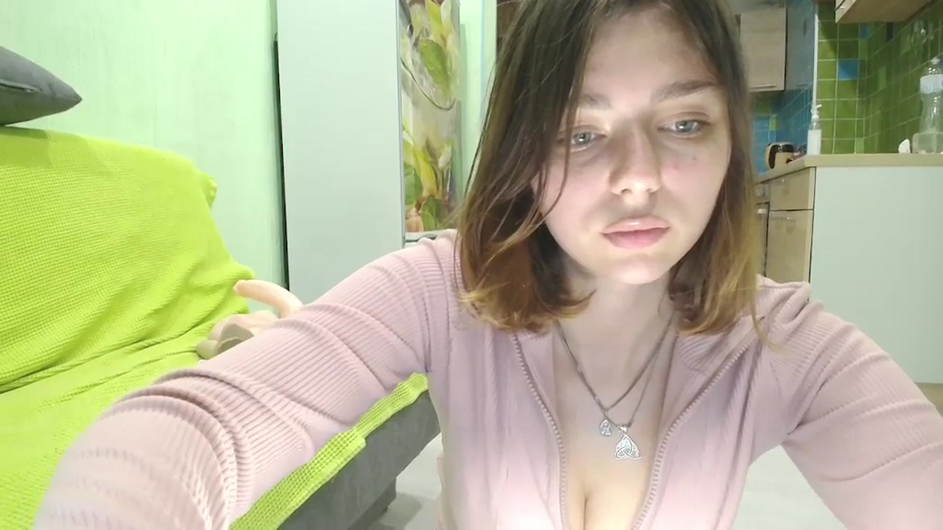 Gallery image thumbnail from Hot_Weells's myfreecams stream on, 09/19/2025, 19:22 image 18 of 20