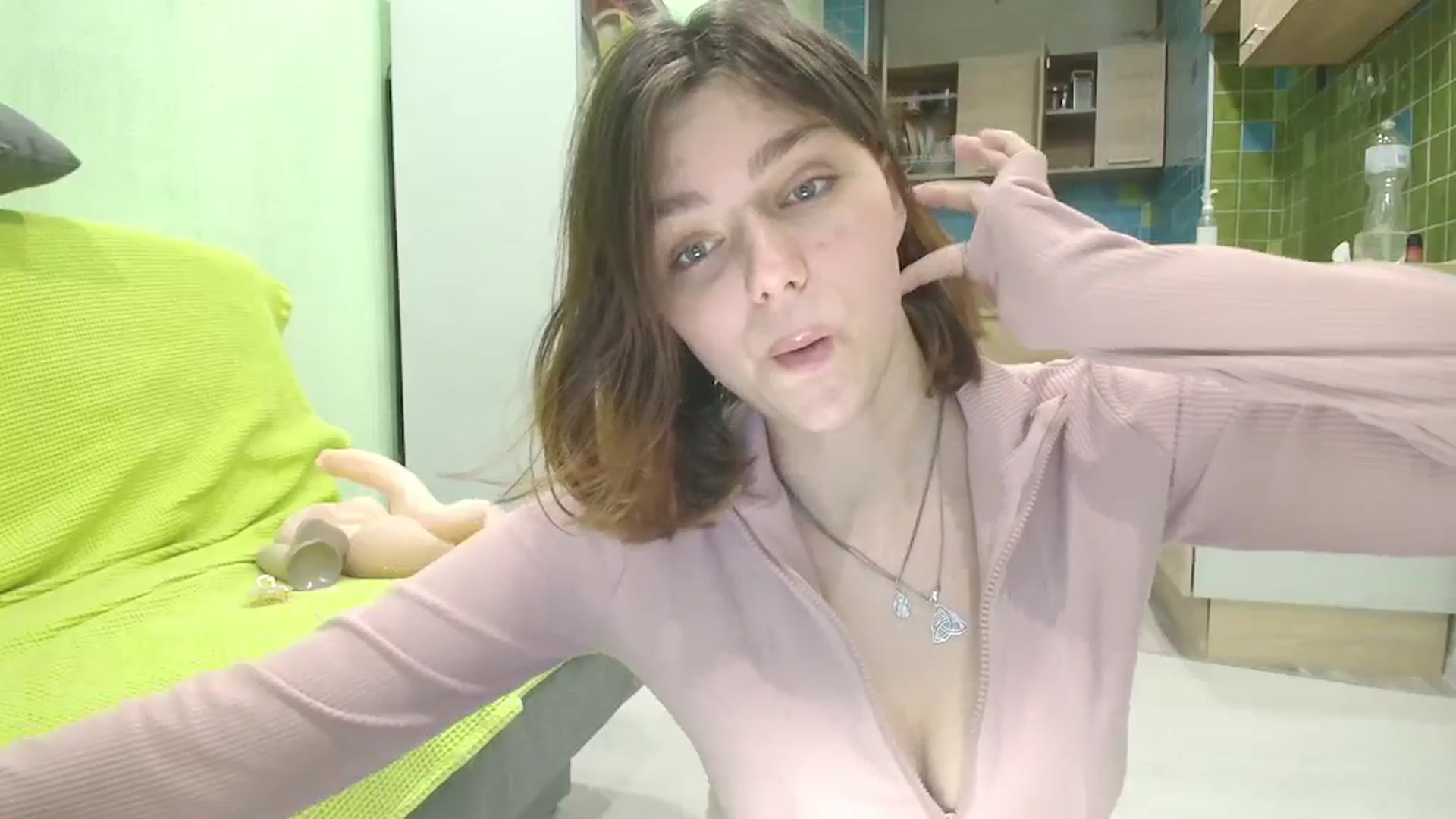 Gallery image thumbnail from Hot_Weells's myfreecams stream on, 09/19/2025, 19:22 image 17 of 20