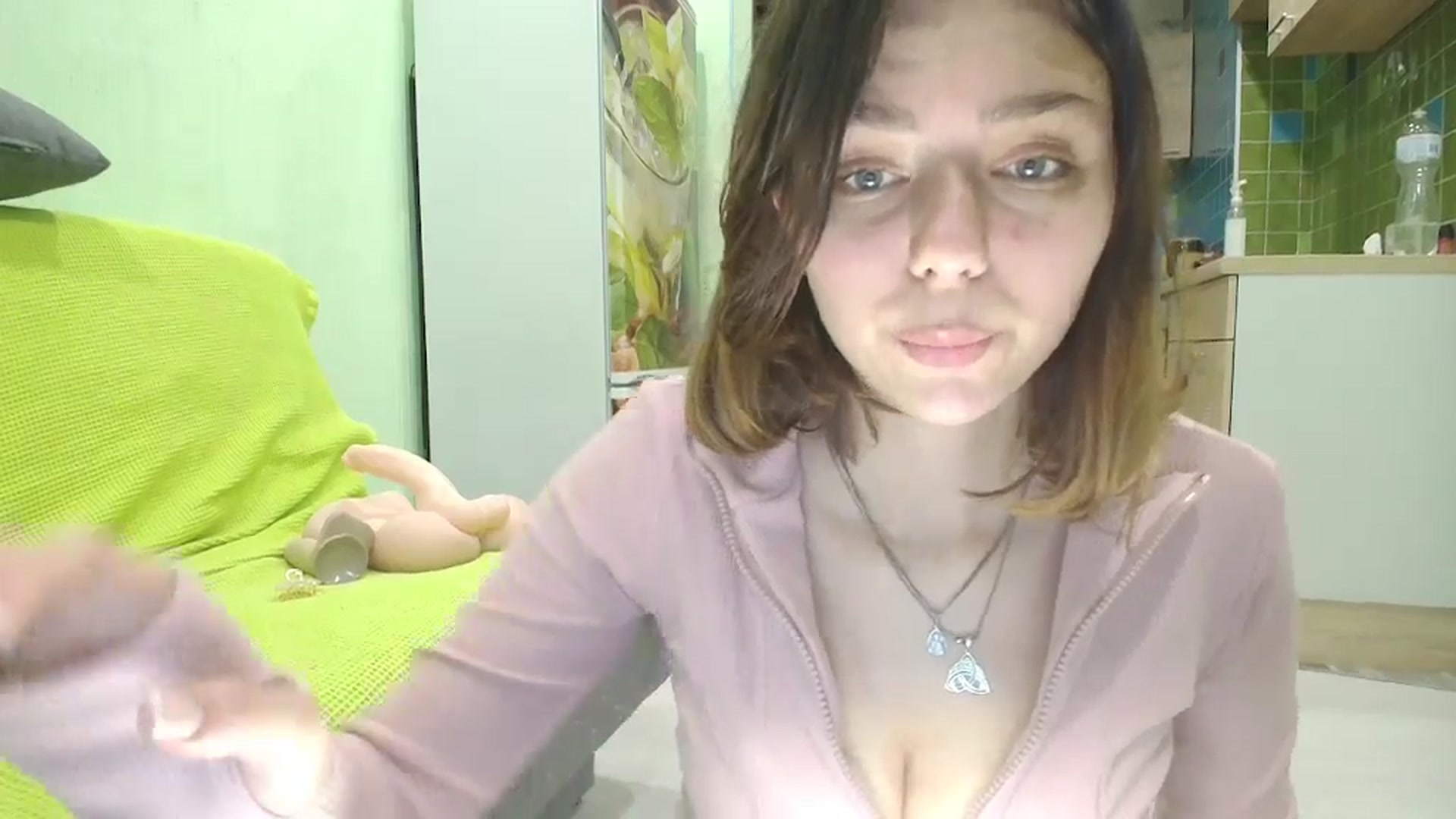 Gallery image thumbnail from Hot_Weells's myfreecams stream on, 09/19/2025, 19:22 image 19 of 20