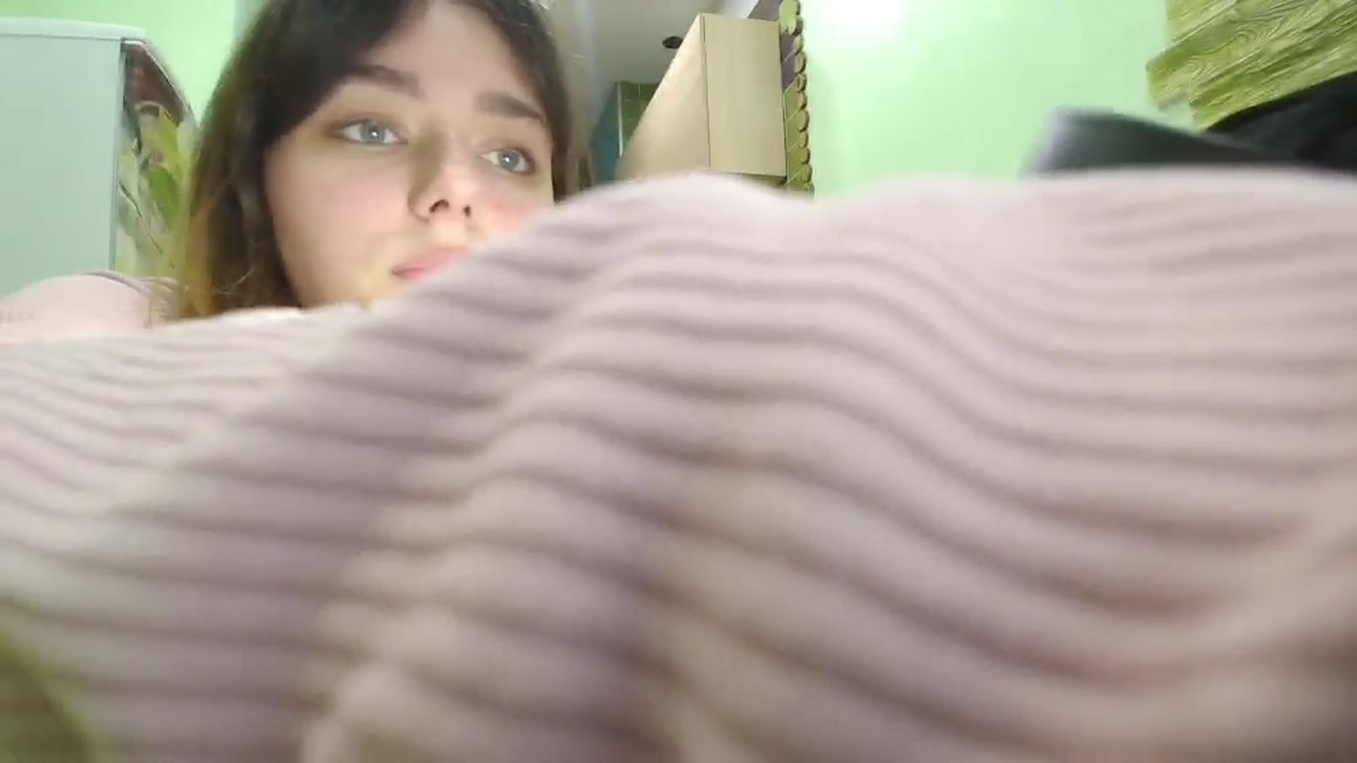 Gallery image thumbnail from Hot_Weells's myfreecams stream on, 09/19/2025, 21:31 image 12 of 20