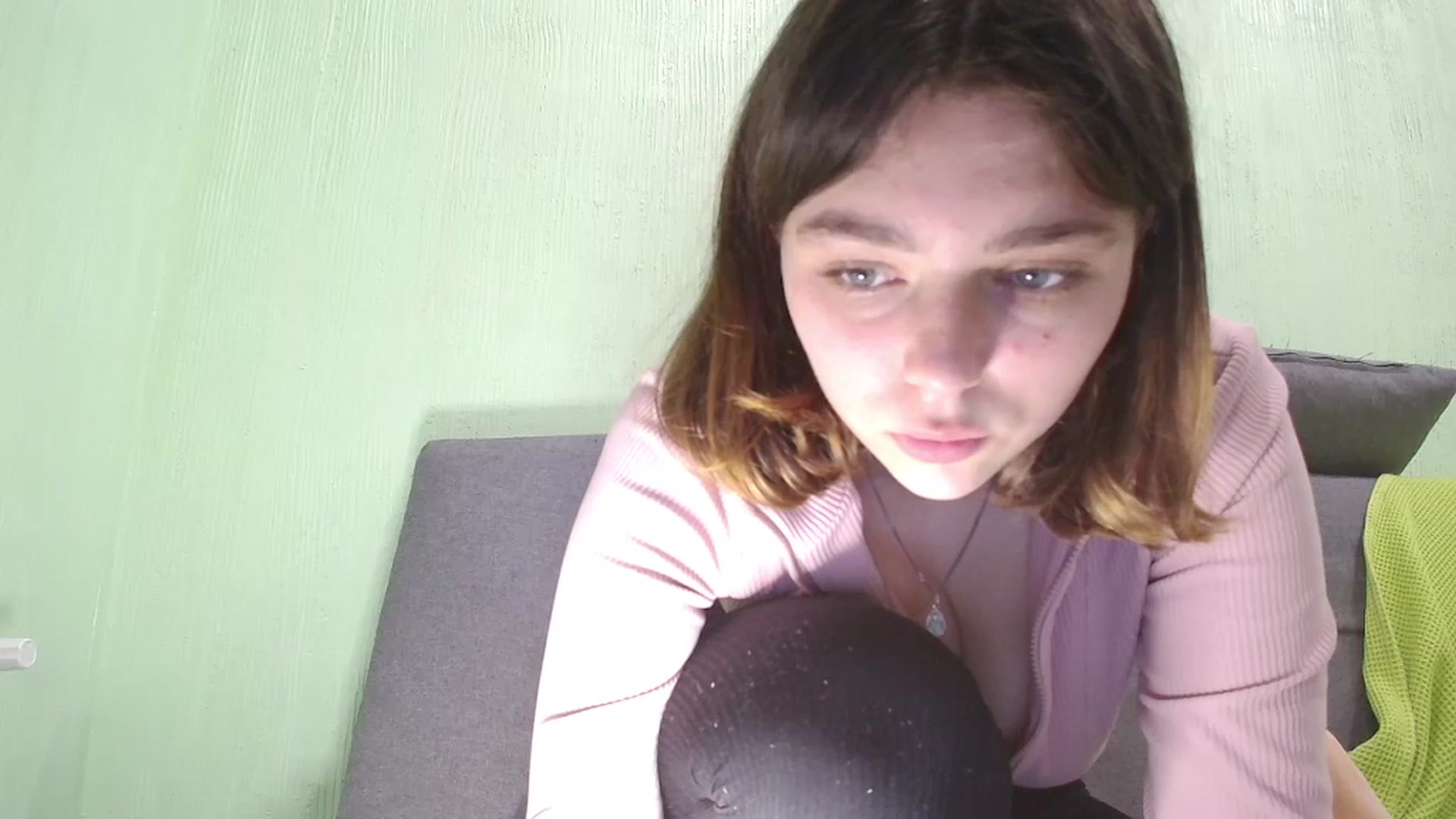 Gallery image thumbnail from Hot_Weells's myfreecams stream on, 09/19/2025, 22:58 image 6 of 20