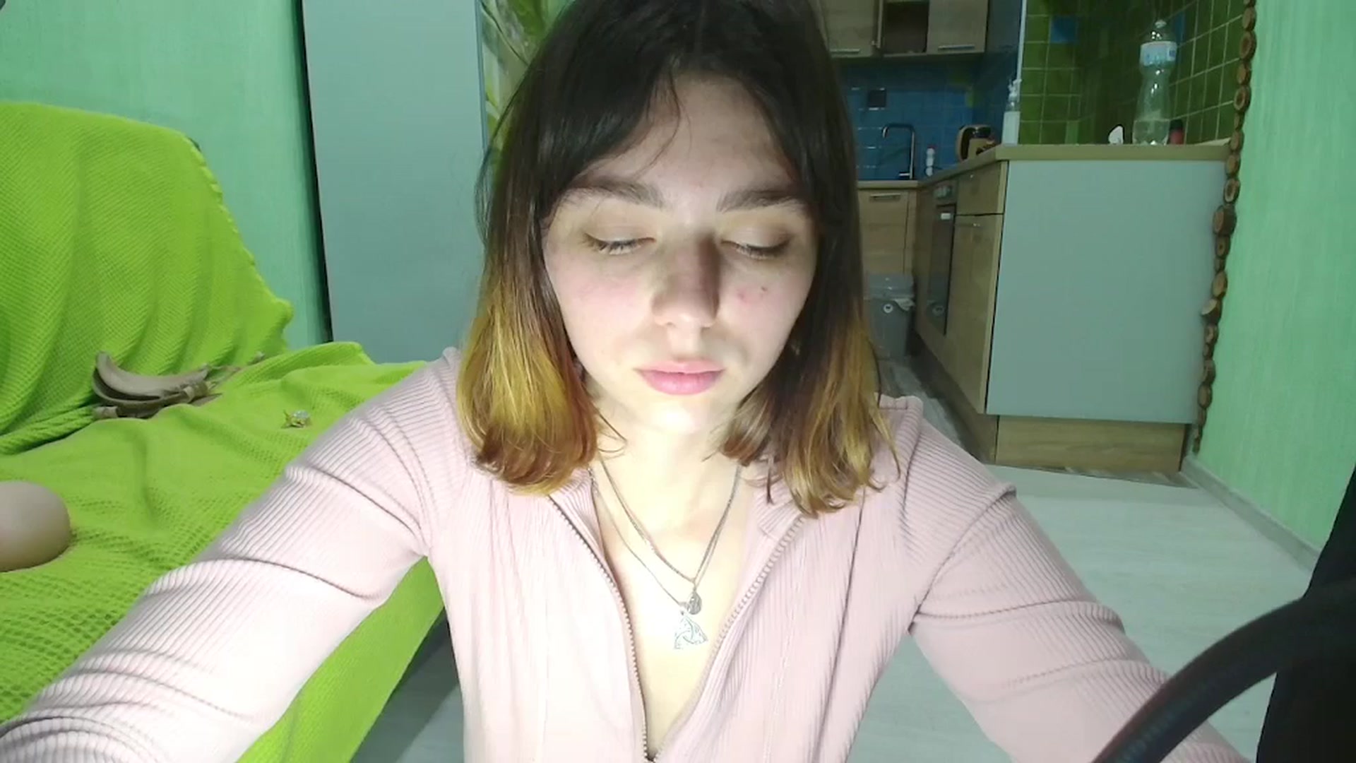 Gallery image thumbnail from Hot_Weells's myfreecams stream on, 09/19/2025, 22:58 image 1 of 20