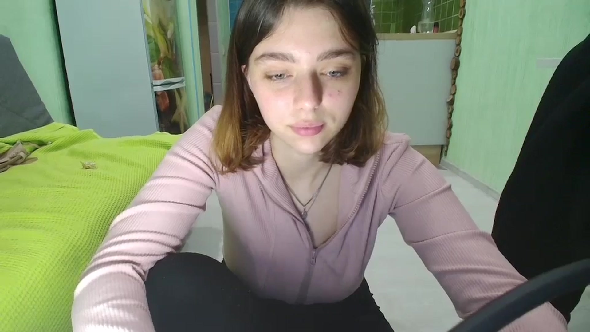 Gallery image thumbnail from Hot_Weells's myfreecams stream on, 09/19/2025, 23:58 image 15 of 20