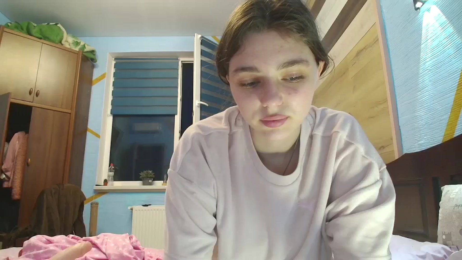 Gallery image thumbnail from Hot_Weells's myfreecams stream on, 09/24/2025, 16:44 image 1 of 20