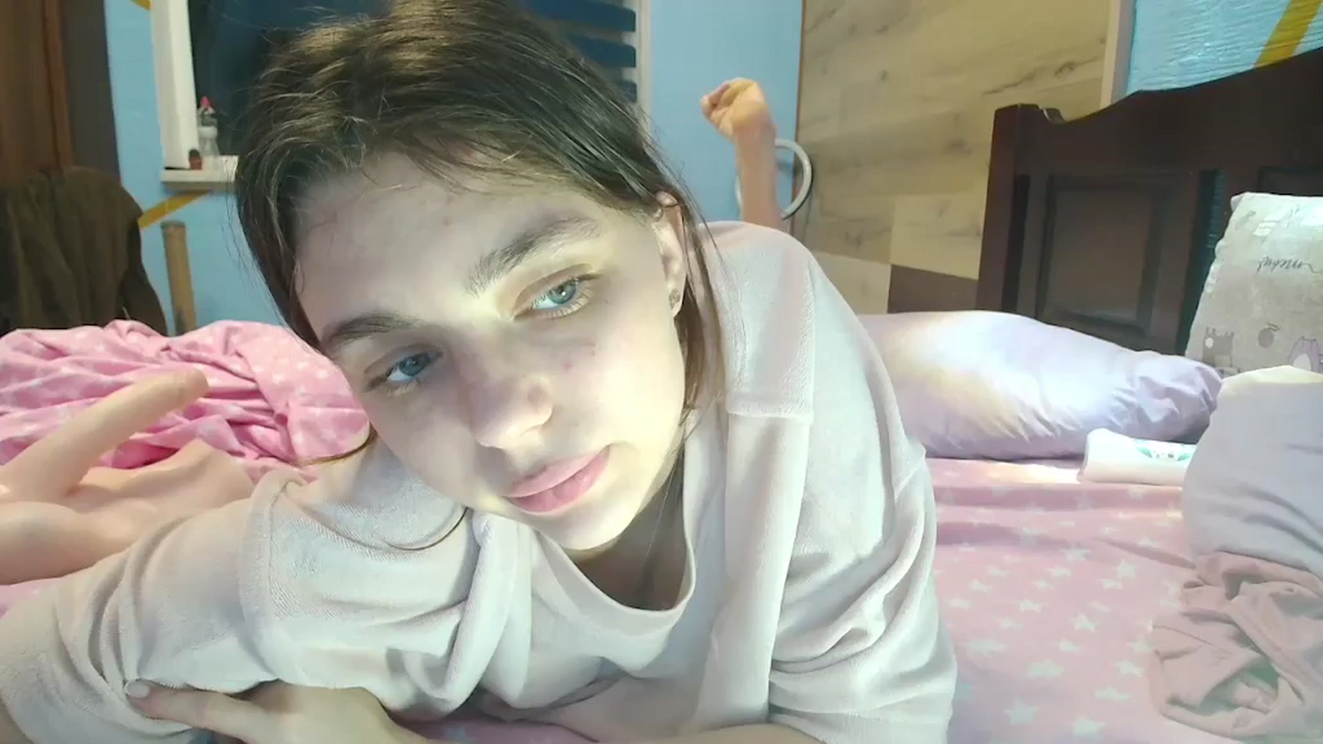 Gallery image thumbnail from Hot_Weells's myfreecams stream on, 09/24/2025, 17:27 image 15 of 20