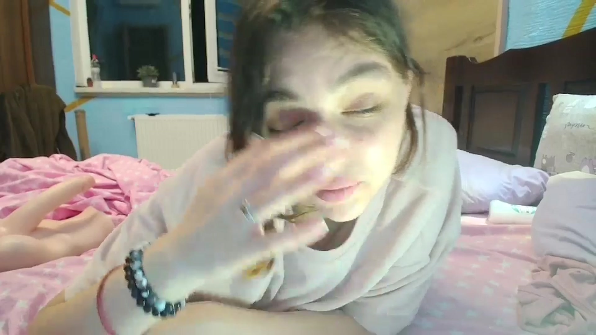 Gallery image thumbnail from Hot_Weells's myfreecams stream on, 09/24/2025, 17:27 image 14 of 20