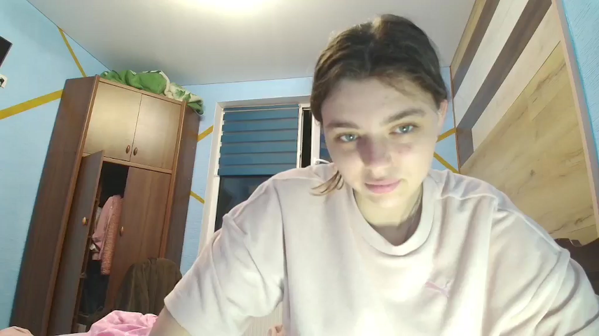 Gallery image thumbnail from Hot_Weells's myfreecams stream on, 09/24/2025, 18:15 image 19 of 20