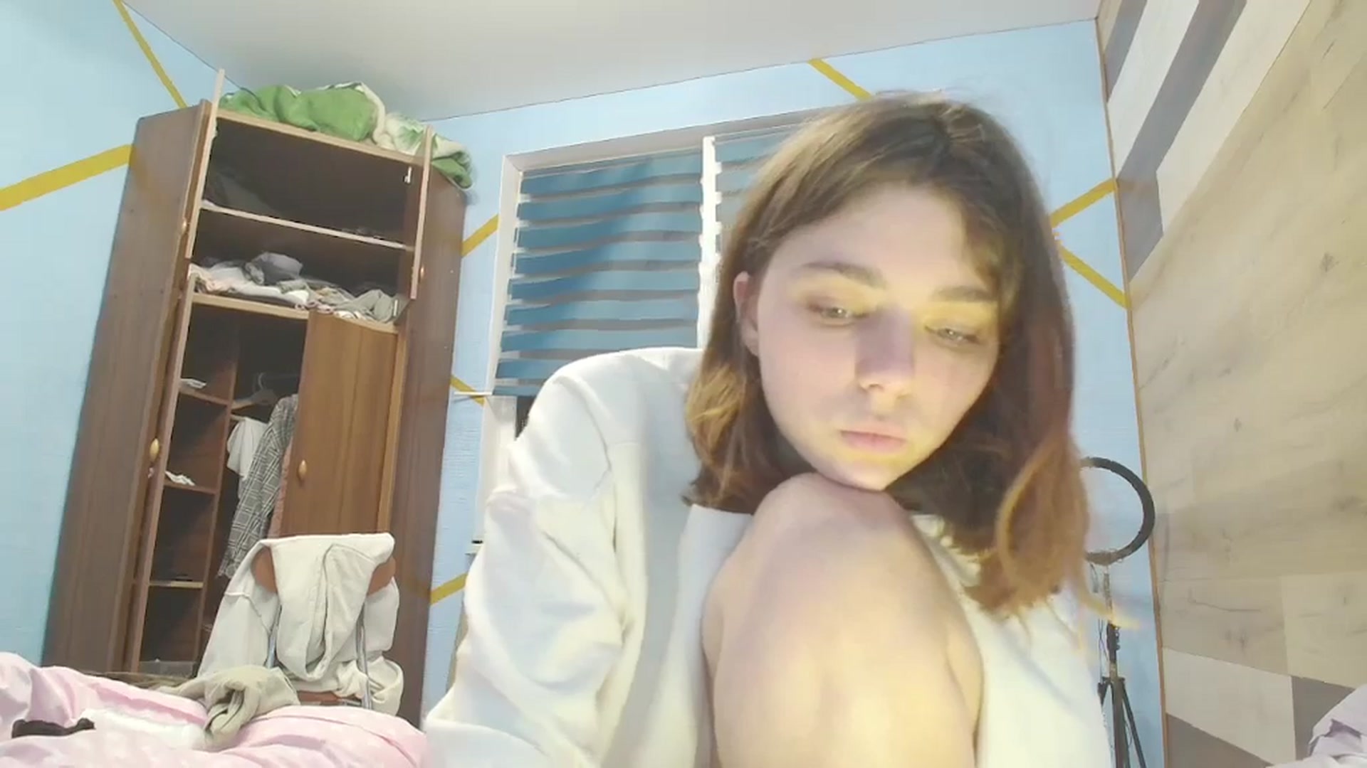 Gallery image thumbnail from Hot_Weells's myfreecams stream on, 10/05/2025, 16:13 image 13 of 20