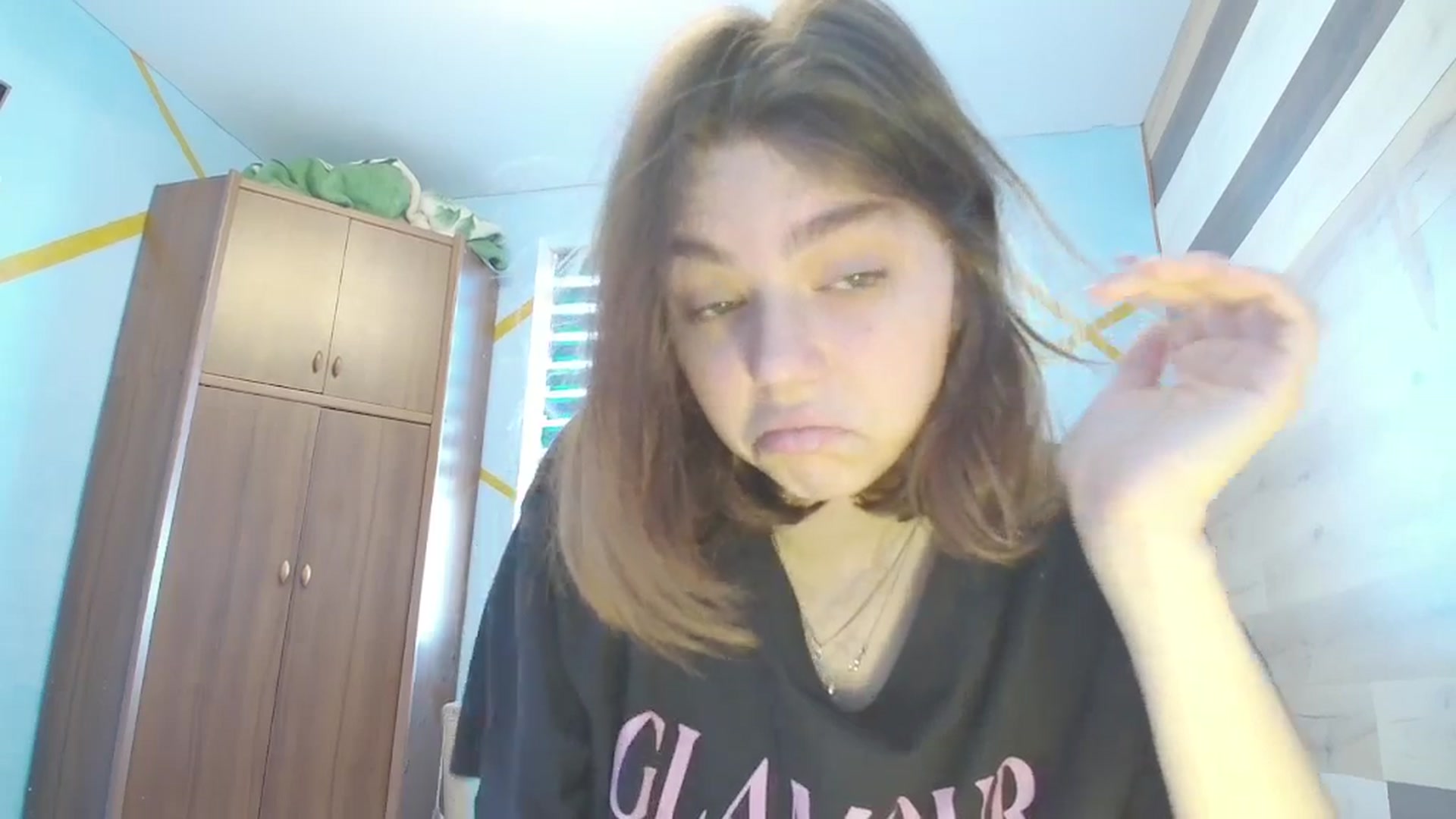 Gallery image thumbnail from Hot_Weells's myfreecams stream on, 10/12/2025, 11:49 image 4 of 20