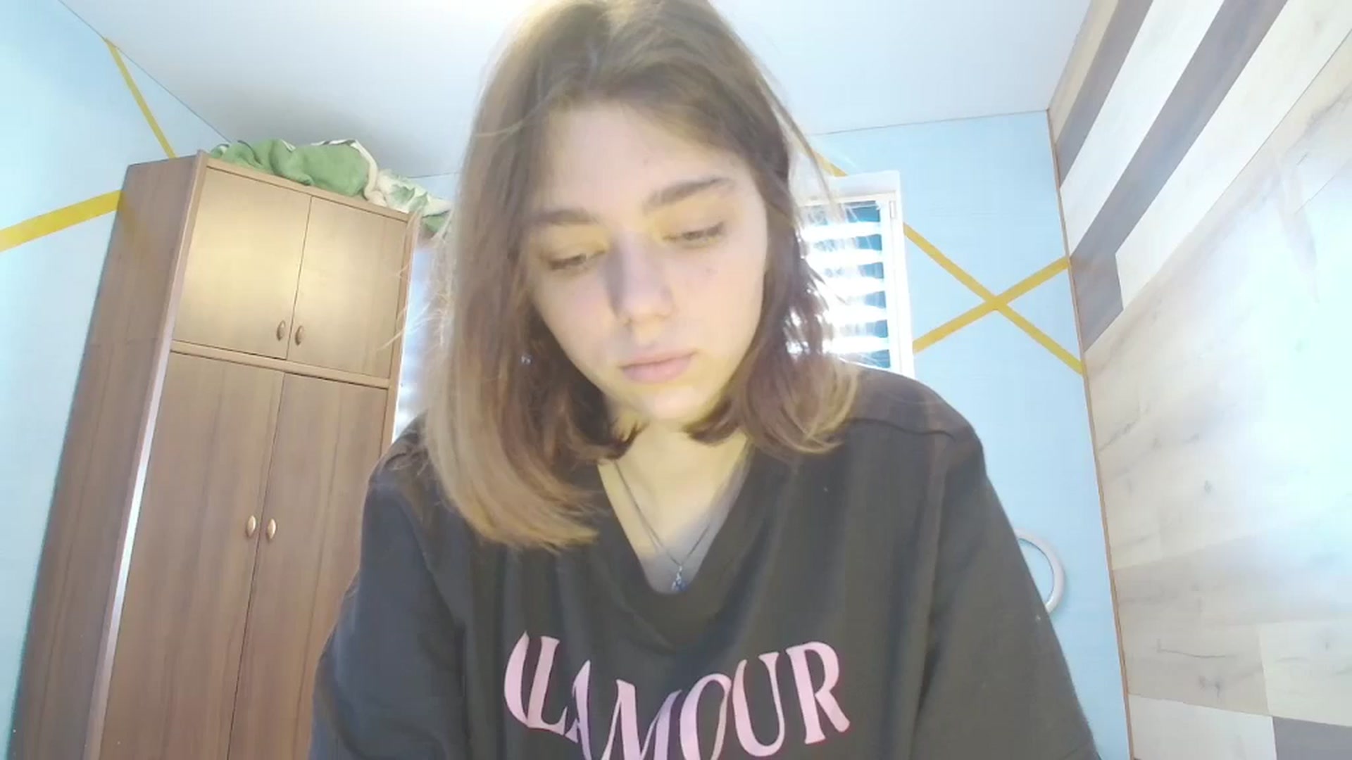 Gallery image thumbnail from Hot_Weells's myfreecams stream on, 10/12/2025, 11:49 image 1 of 20