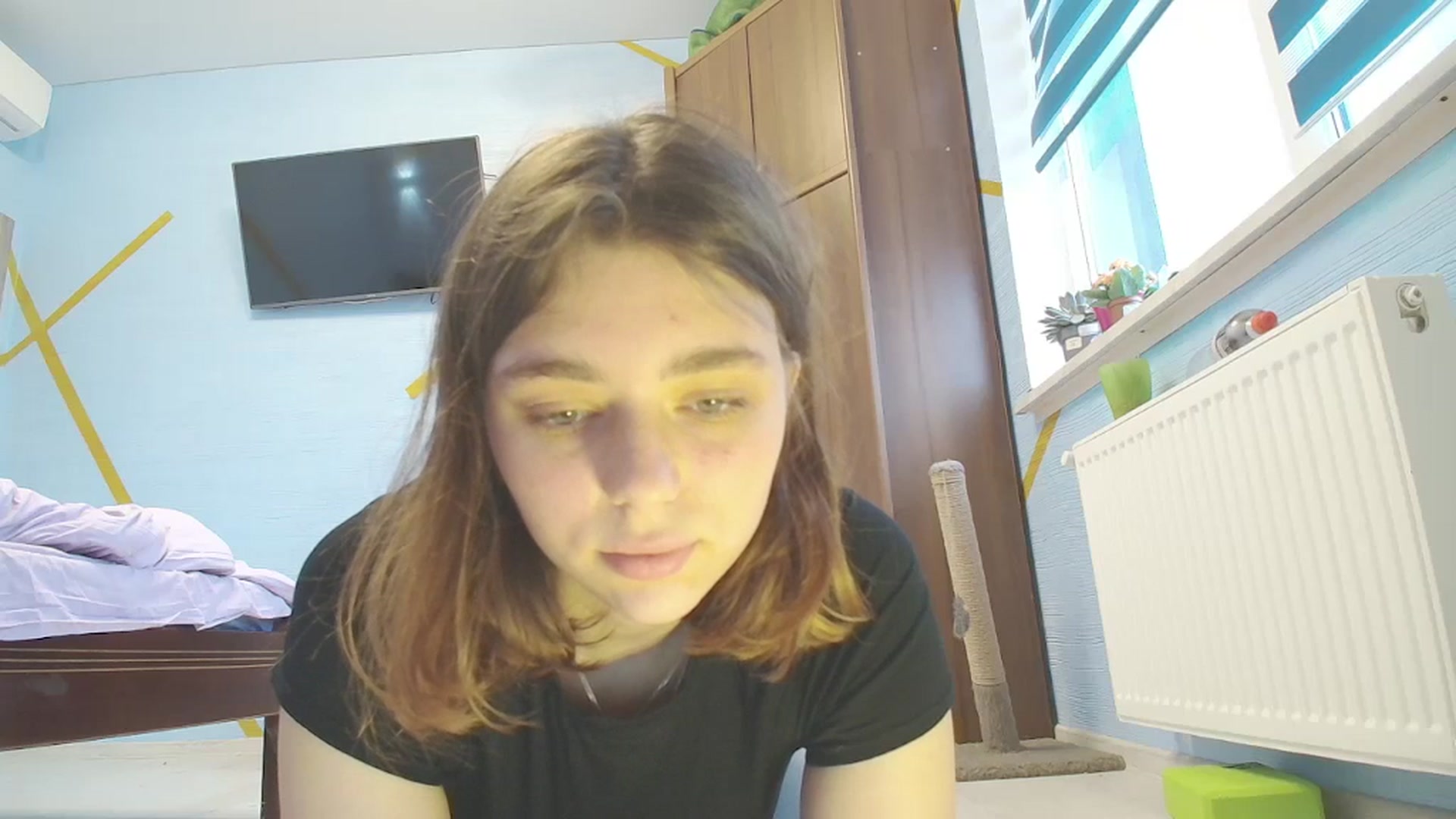 Gallery image thumbnail from Hot_Weells's myfreecams stream on, 10/13/2025, 14:58 image 2 of 20