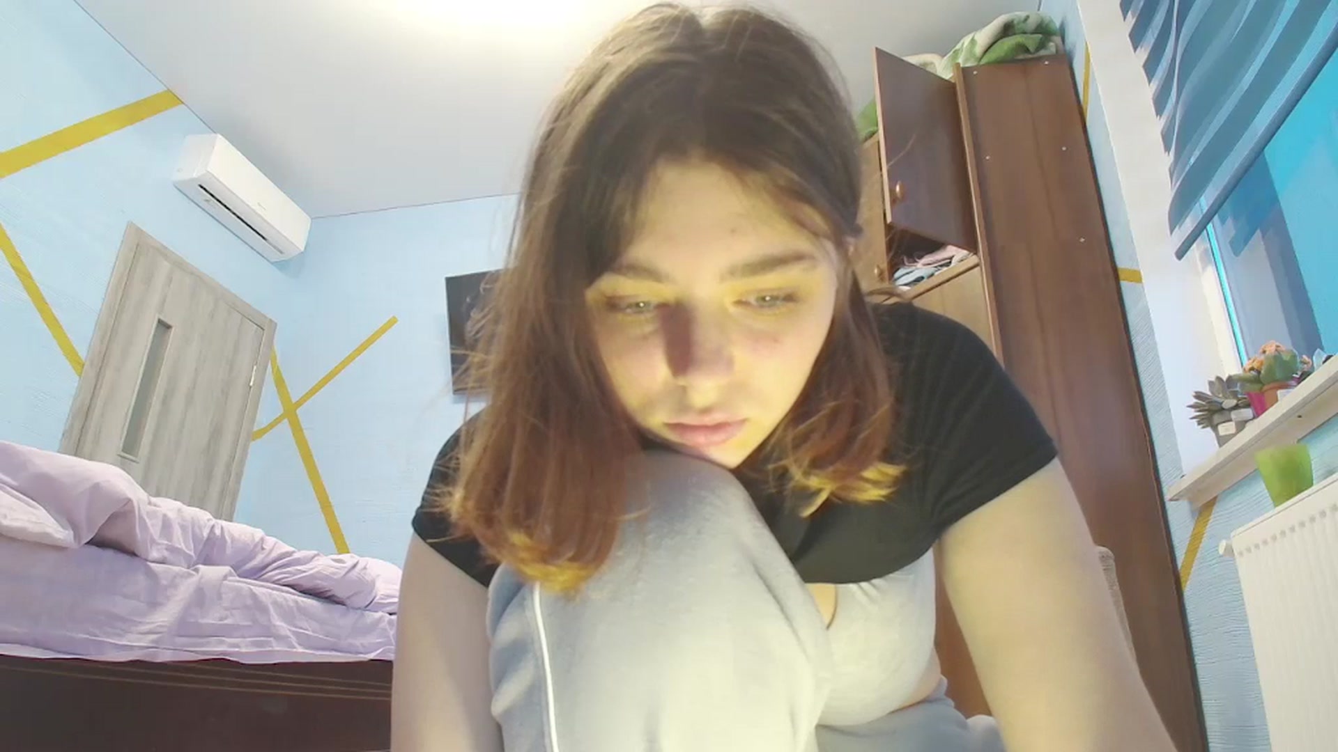 Gallery image thumbnail from Hot_Weells's myfreecams stream on, 10/13/2025, 15:16 image 20 of 20