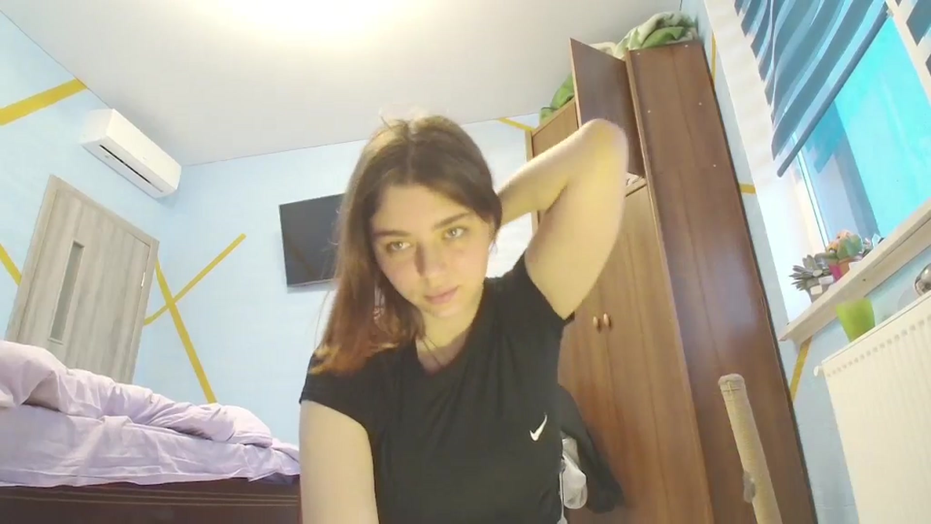 Gallery image thumbnail from Hot_Weells's myfreecams stream on, 10/13/2025, 15:16 image 9 of 20