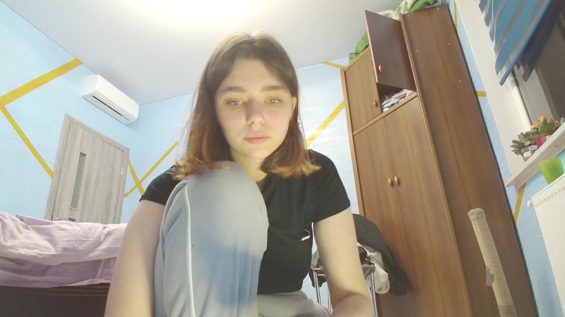 Gallery image thumbnail from Hot_Weells's myfreecams stream on, 10/13/2025, 15:55 image 11 of 20