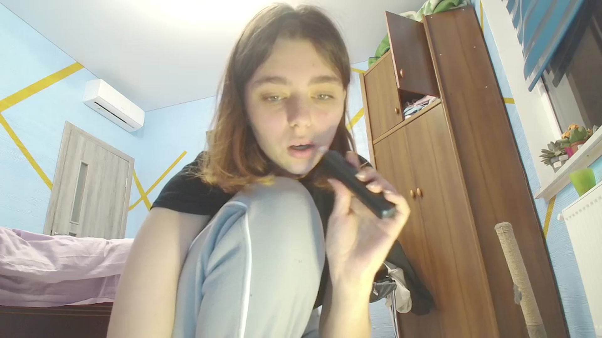 Gallery image thumbnail from Hot_Weells's myfreecams stream on, 10/13/2025, 15:55 image 8 of 20