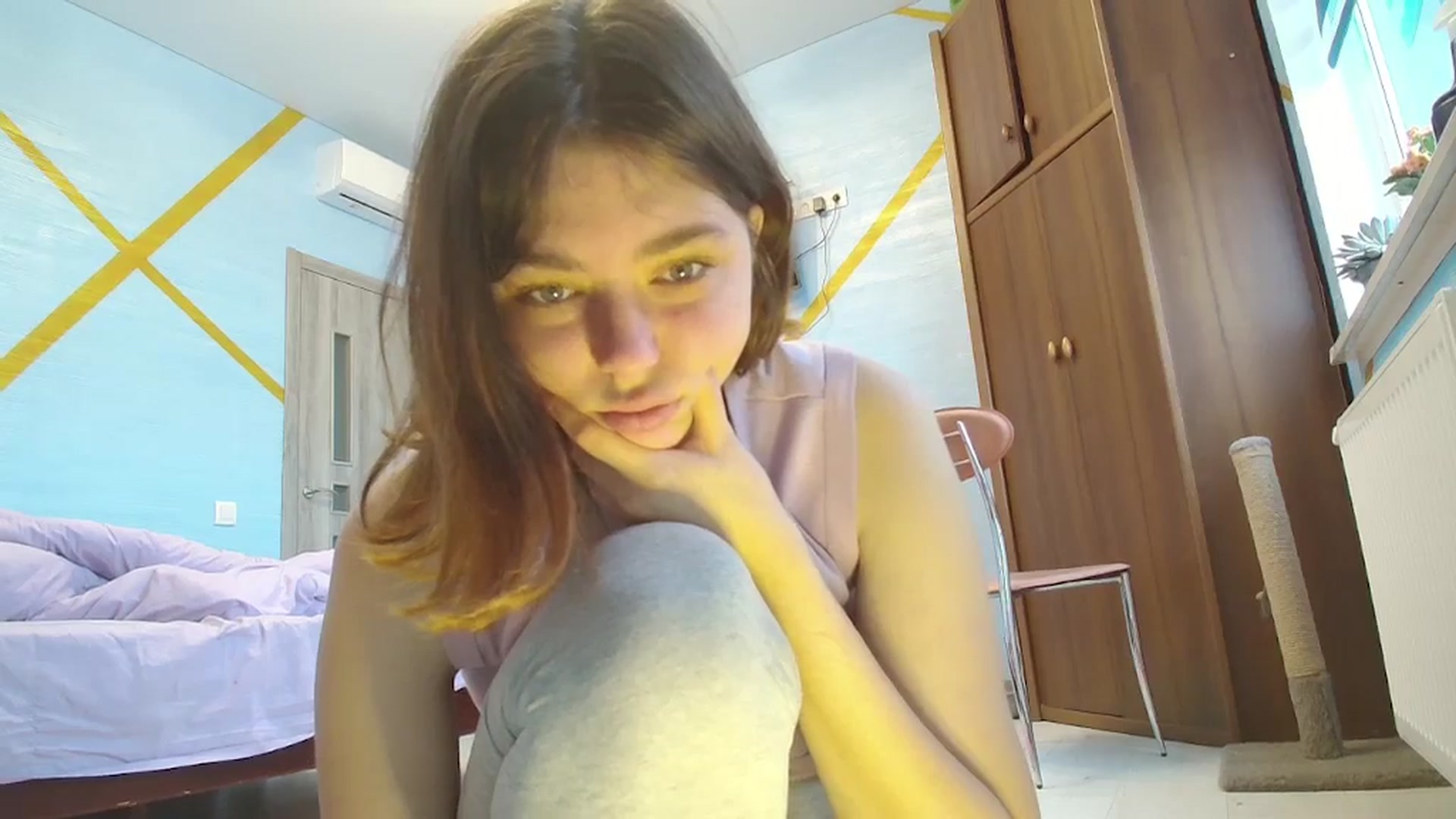 Gallery image thumbnail from Hot_Weells's myfreecams stream on, 10/18/2025, 13:26 image 6 of 20