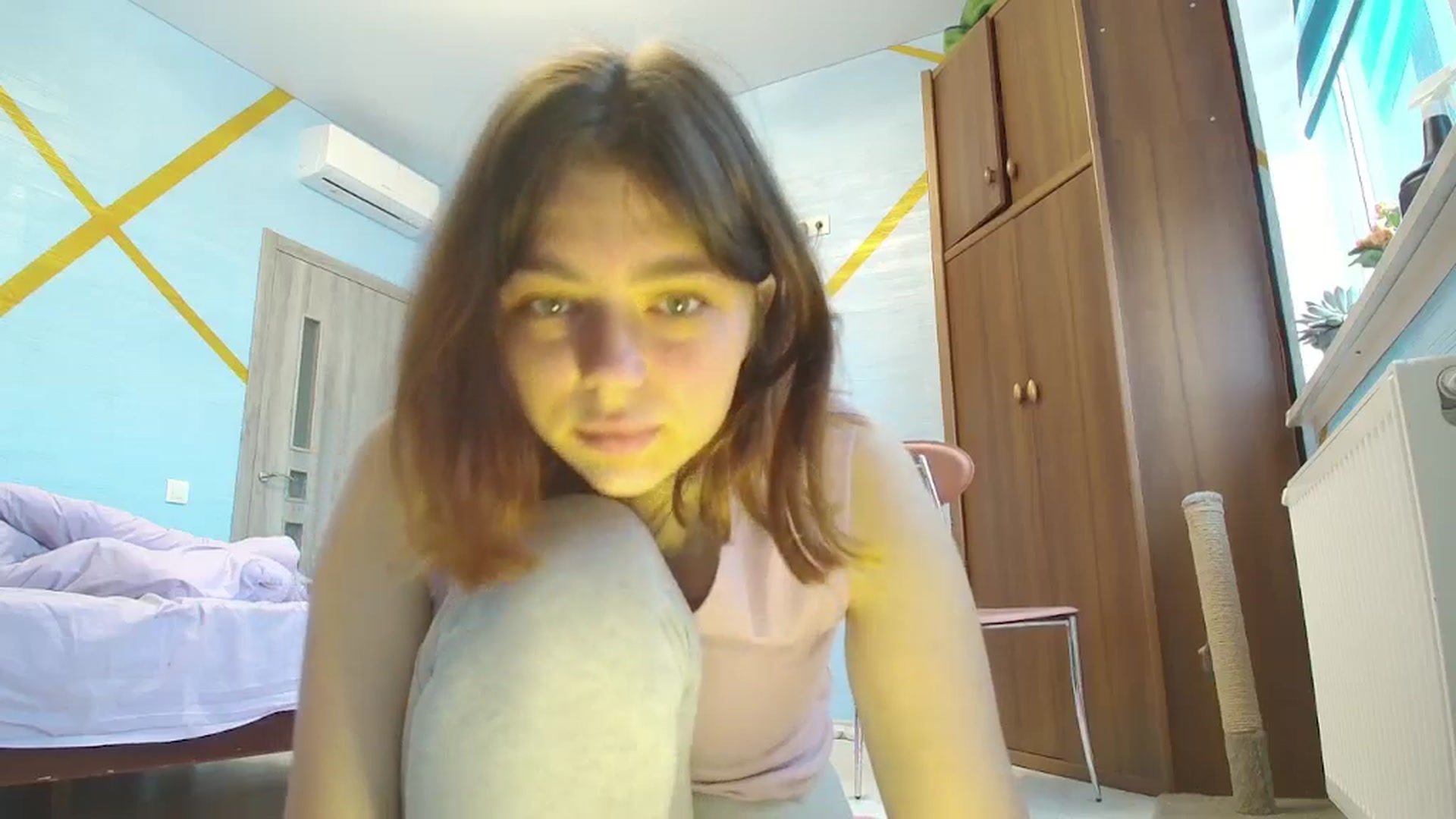 Gallery image thumbnail from Hot_Weells's myfreecams stream on, 10/18/2025, 13:26 image 12 of 20