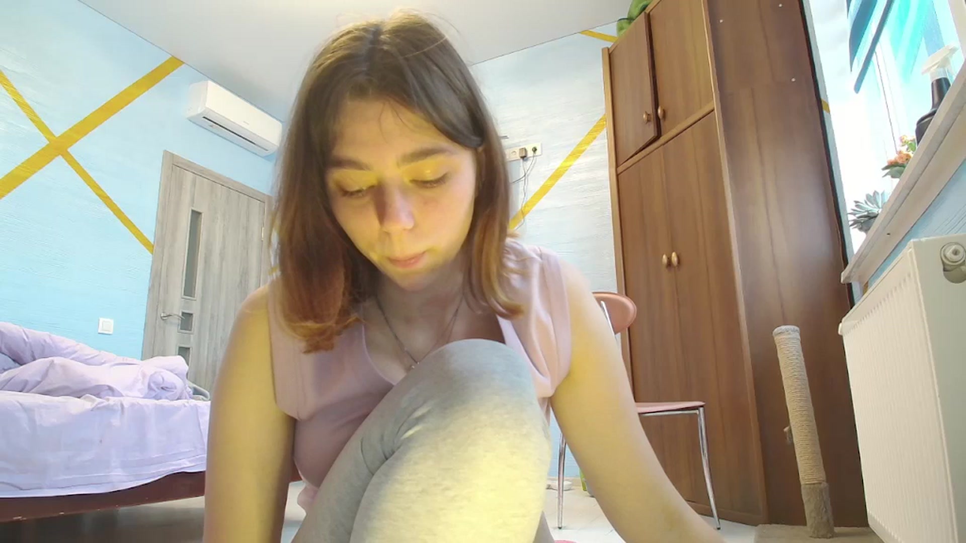 Gallery image thumbnail from Hot_Weells's myfreecams stream on, 10/18/2025, 13:26 image 14 of 20