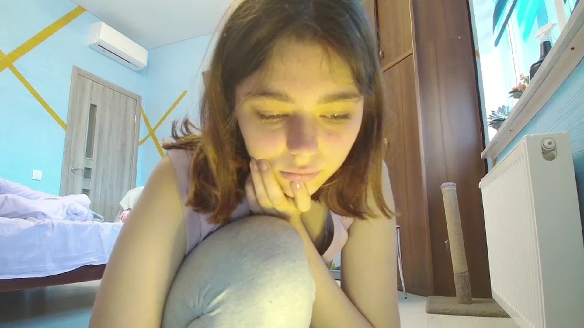 Gallery image thumbnail from Hot_Weells's myfreecams stream on, 10/18/2025, 14:14 image 6 of 20