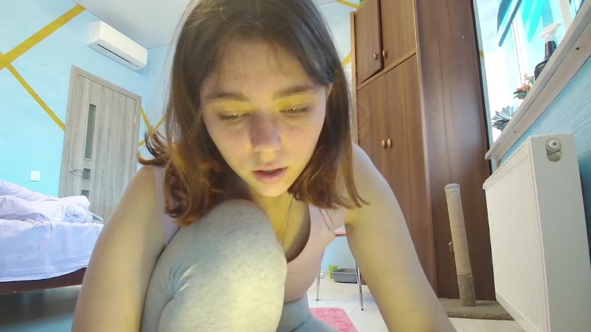 Gallery image thumbnail from Hot_Weells's myfreecams stream on, 10/18/2025, 14:14 image 7 of 20