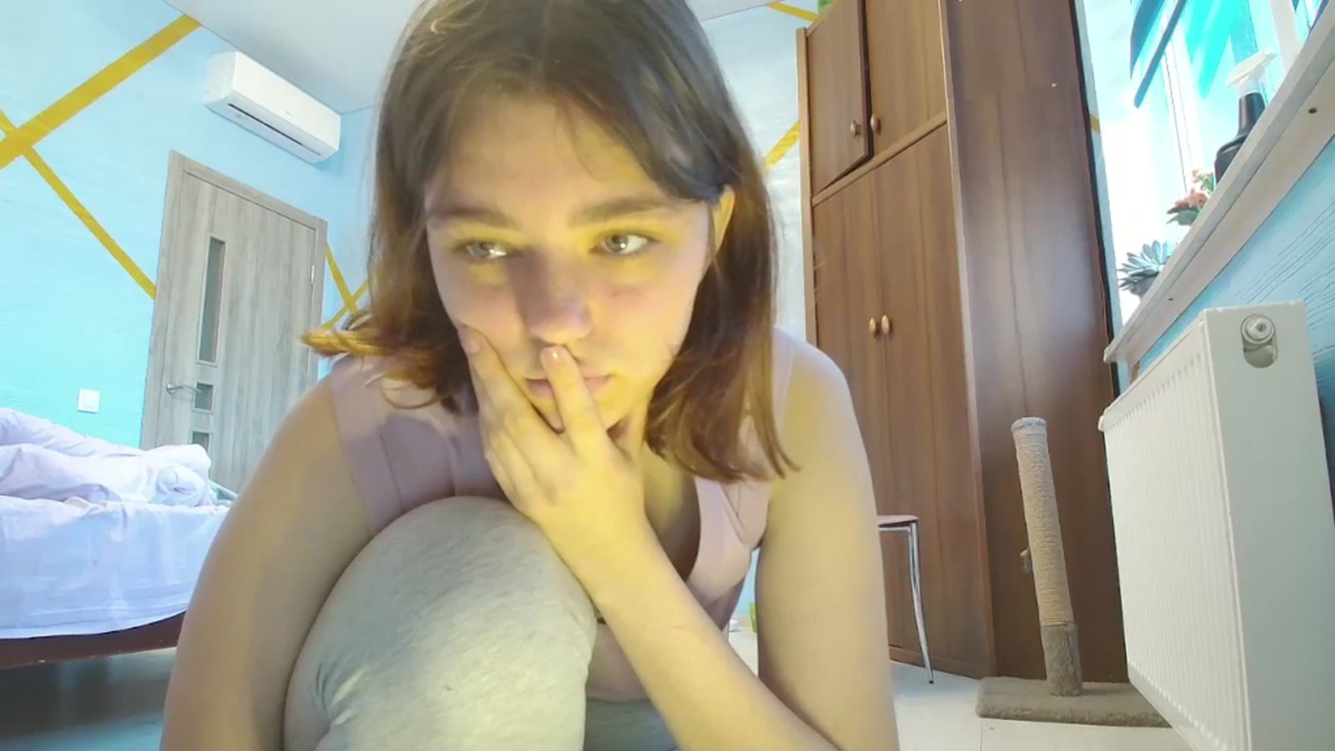 Gallery image thumbnail from Hot_Weells's myfreecams stream on, 10/18/2025, 14:14 image 5 of 20