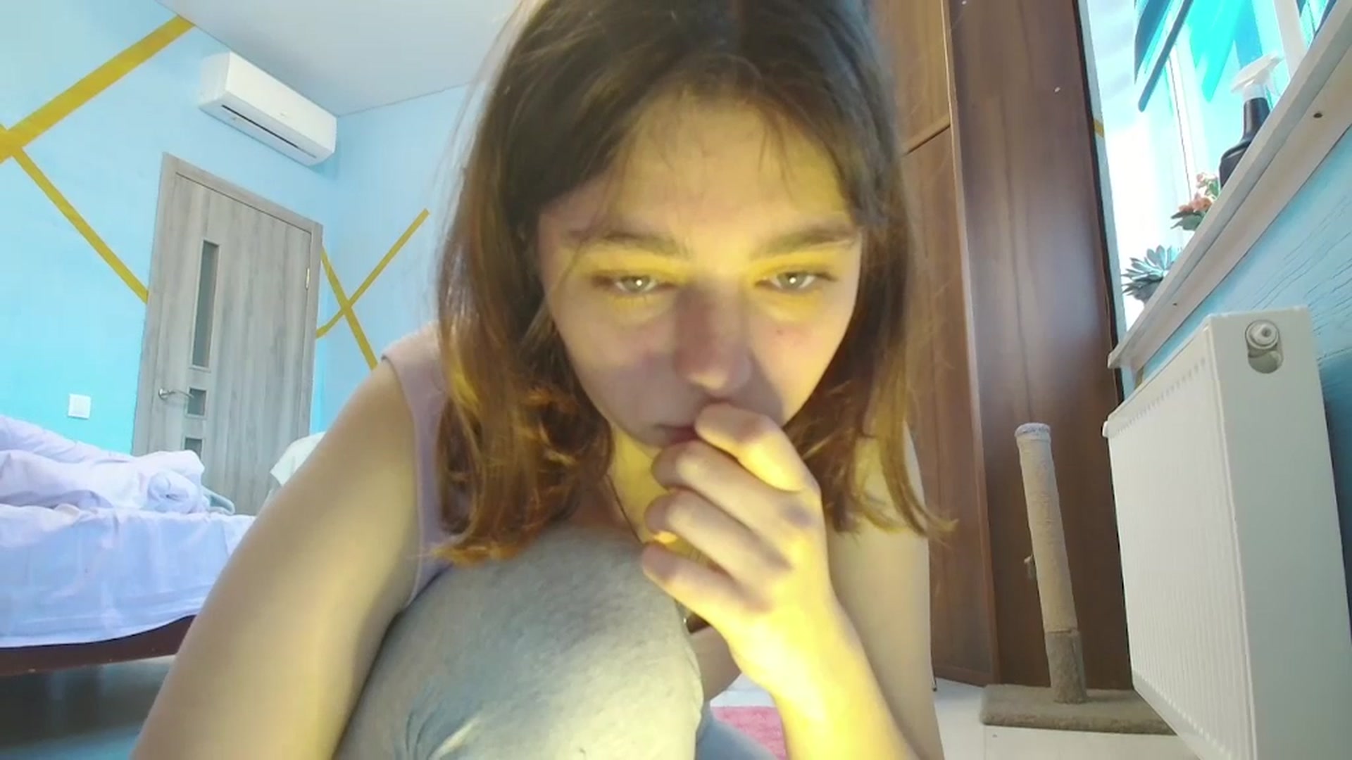 Gallery image thumbnail from Hot_Weells's myfreecams stream on, 10/18/2025, 14:14 image 8 of 20