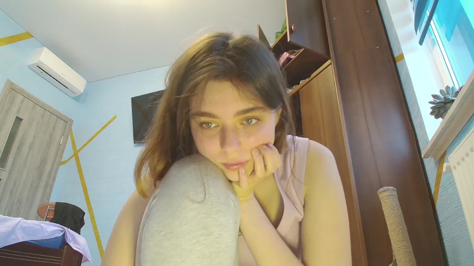 Gallery image thumbnail from Hot_Weells's myfreecams stream on, 10/19/2025, 14:42 image 11 of 20