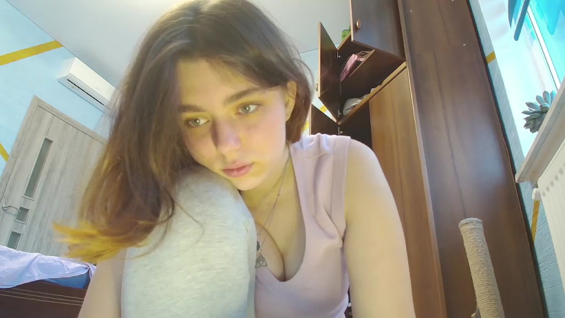 Gallery image thumbnail from Hot_Weells's myfreecams stream on, 10/19/2025, 14:42 image 2 of 20