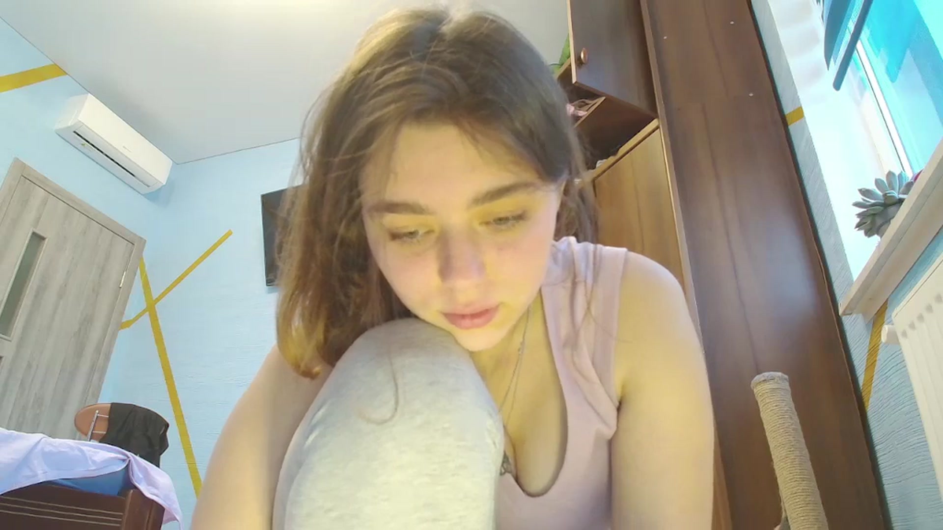 Gallery image thumbnail from Hot_Weells's myfreecams stream on, 10/19/2025, 14:42 image 9 of 20