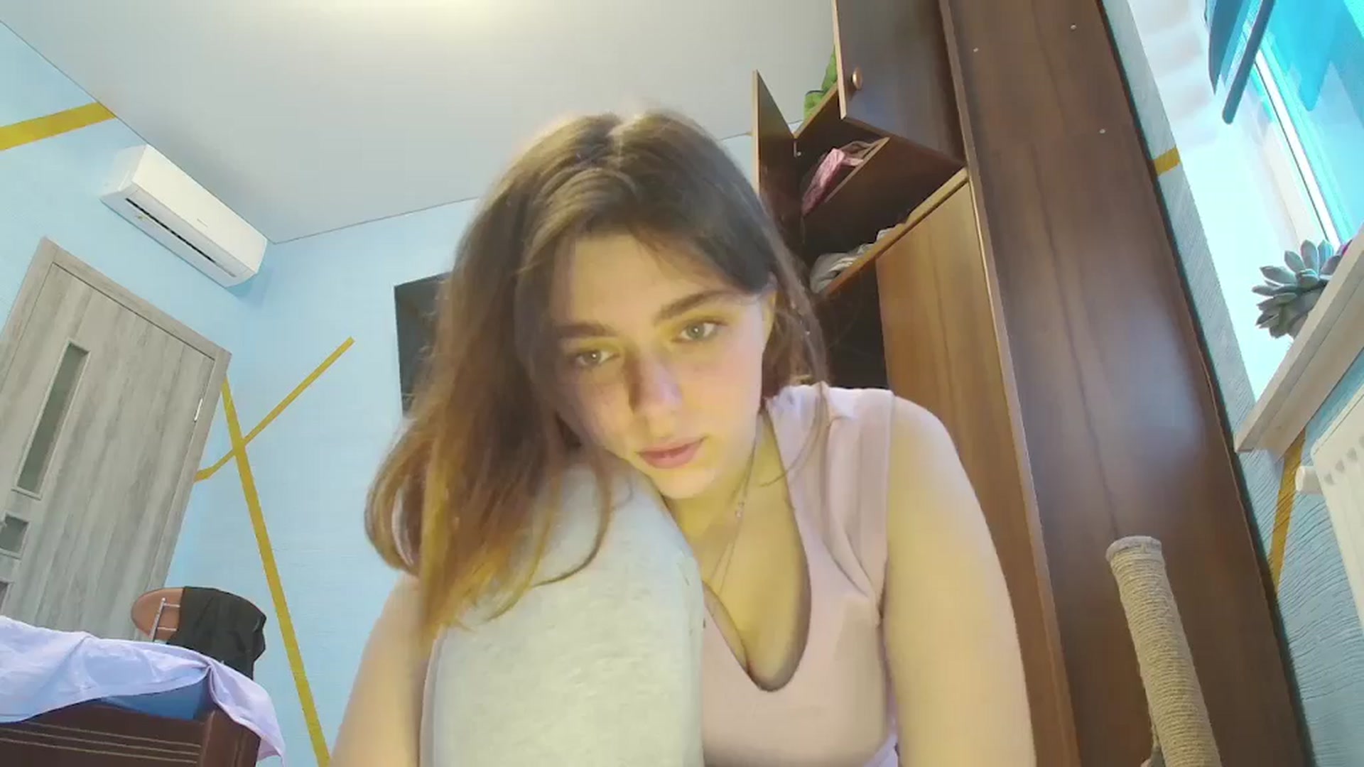 Gallery image thumbnail from Hot_Weells's myfreecams stream on, 10/19/2025, 14:42 image 12 of 20