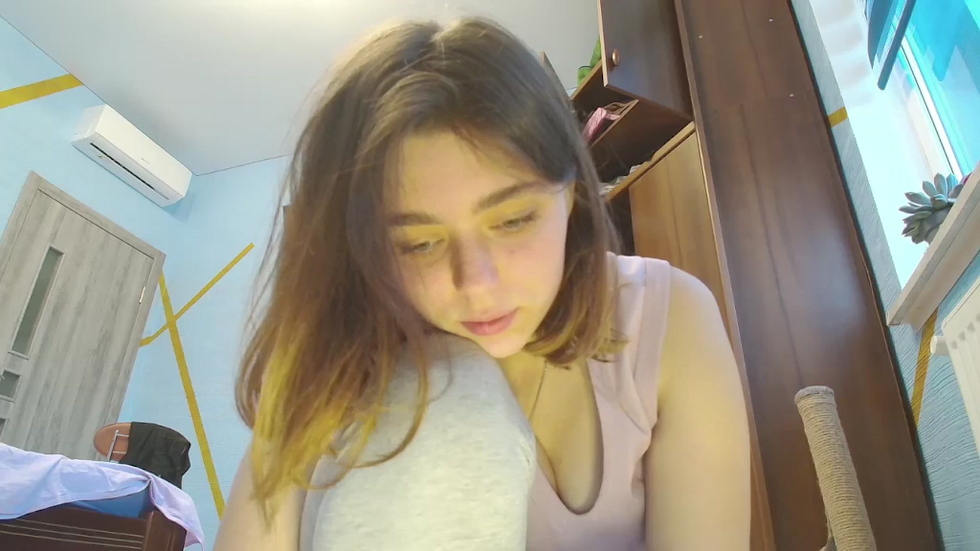 Gallery image thumbnail from Hot_Weells's myfreecams stream on, 10/19/2025, 14:42 image 16 of 20