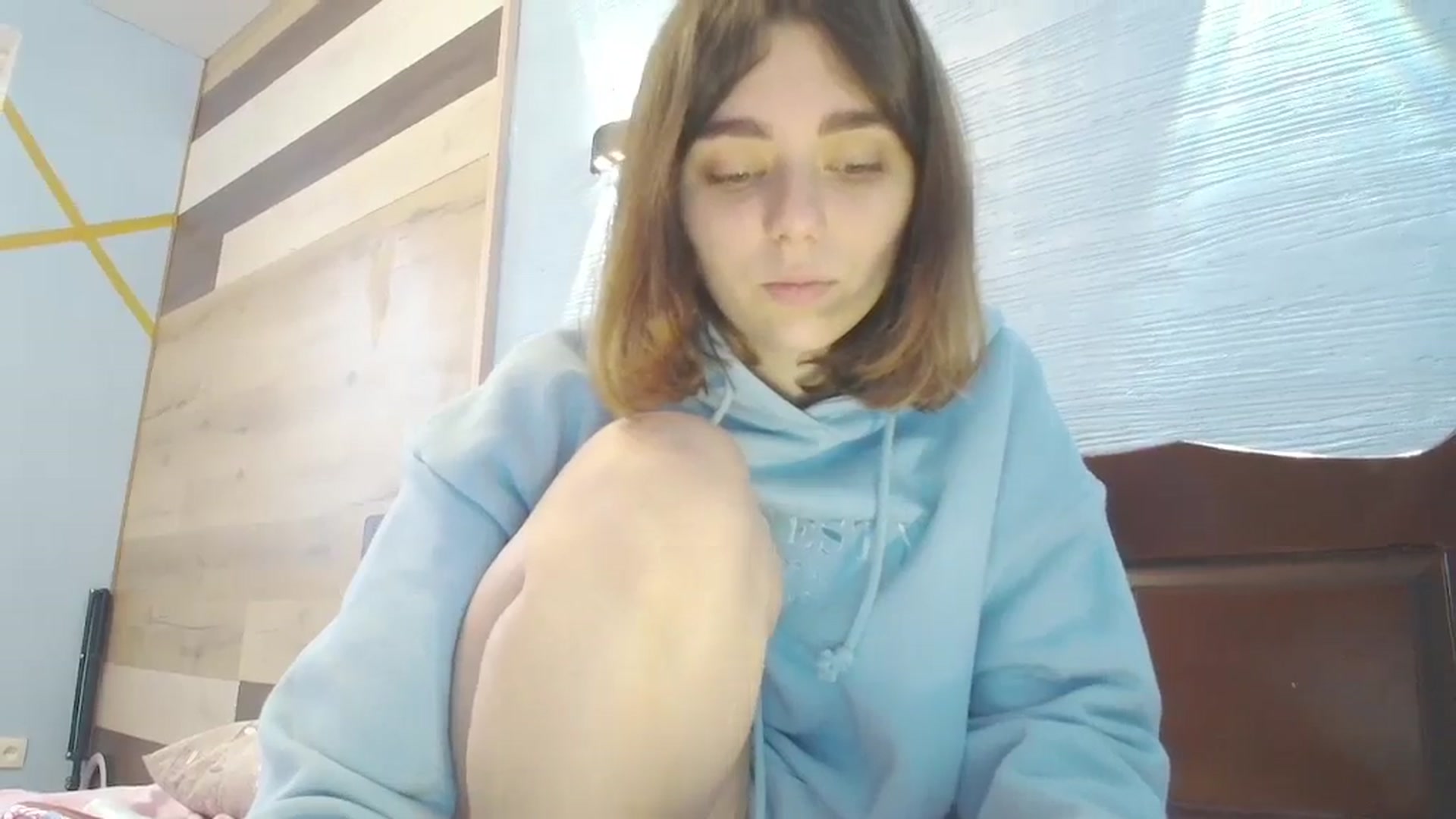 Gallery image thumbnail from Hot_Weells's myfreecams stream on, 11/05/2025, 10:39 image 14 of 20