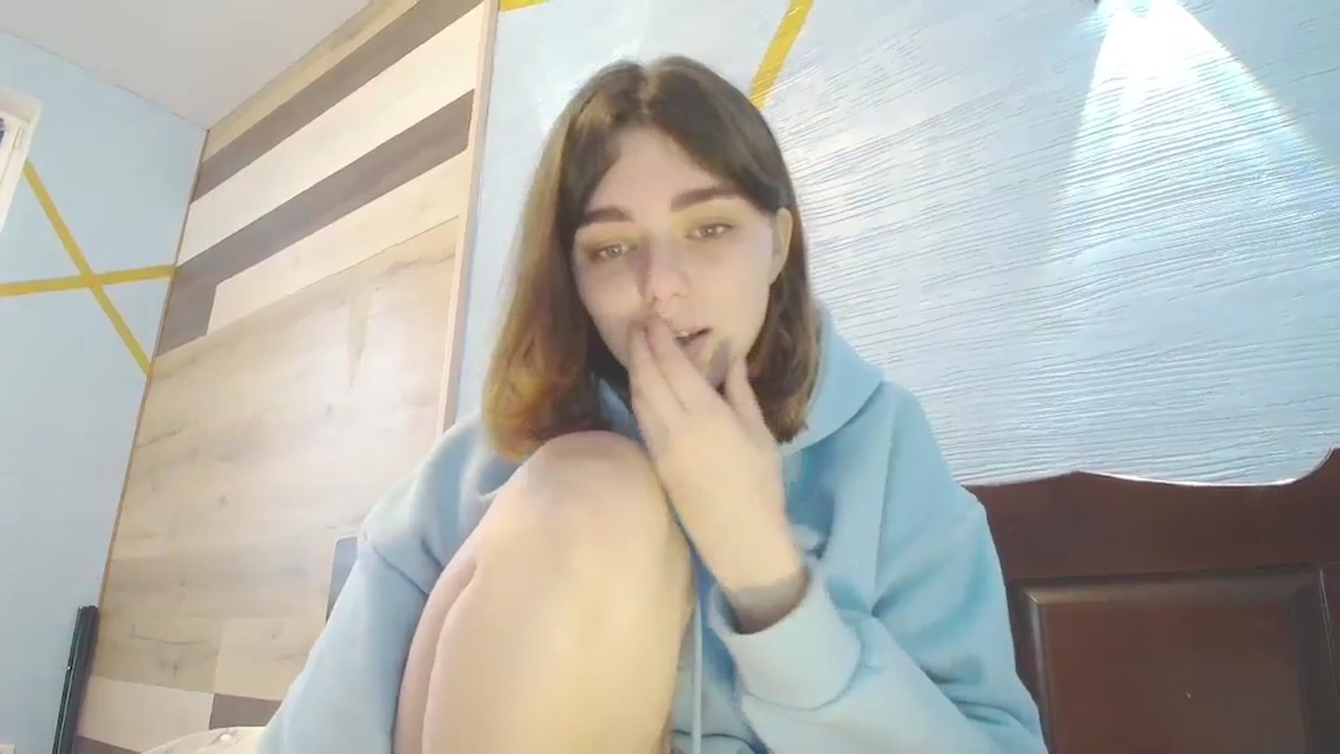 Gallery image thumbnail from Hot_Weells's myfreecams stream on, 11/05/2025, 10:39 image 16 of 20