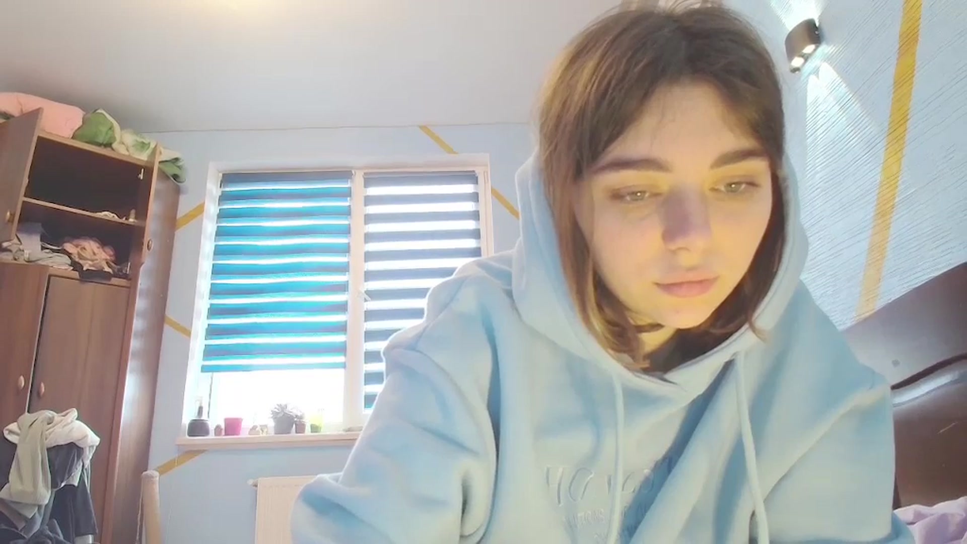 Gallery image thumbnail from Hot_Weells's myfreecams stream on, 11/05/2025, 11:40 image 3 of 20