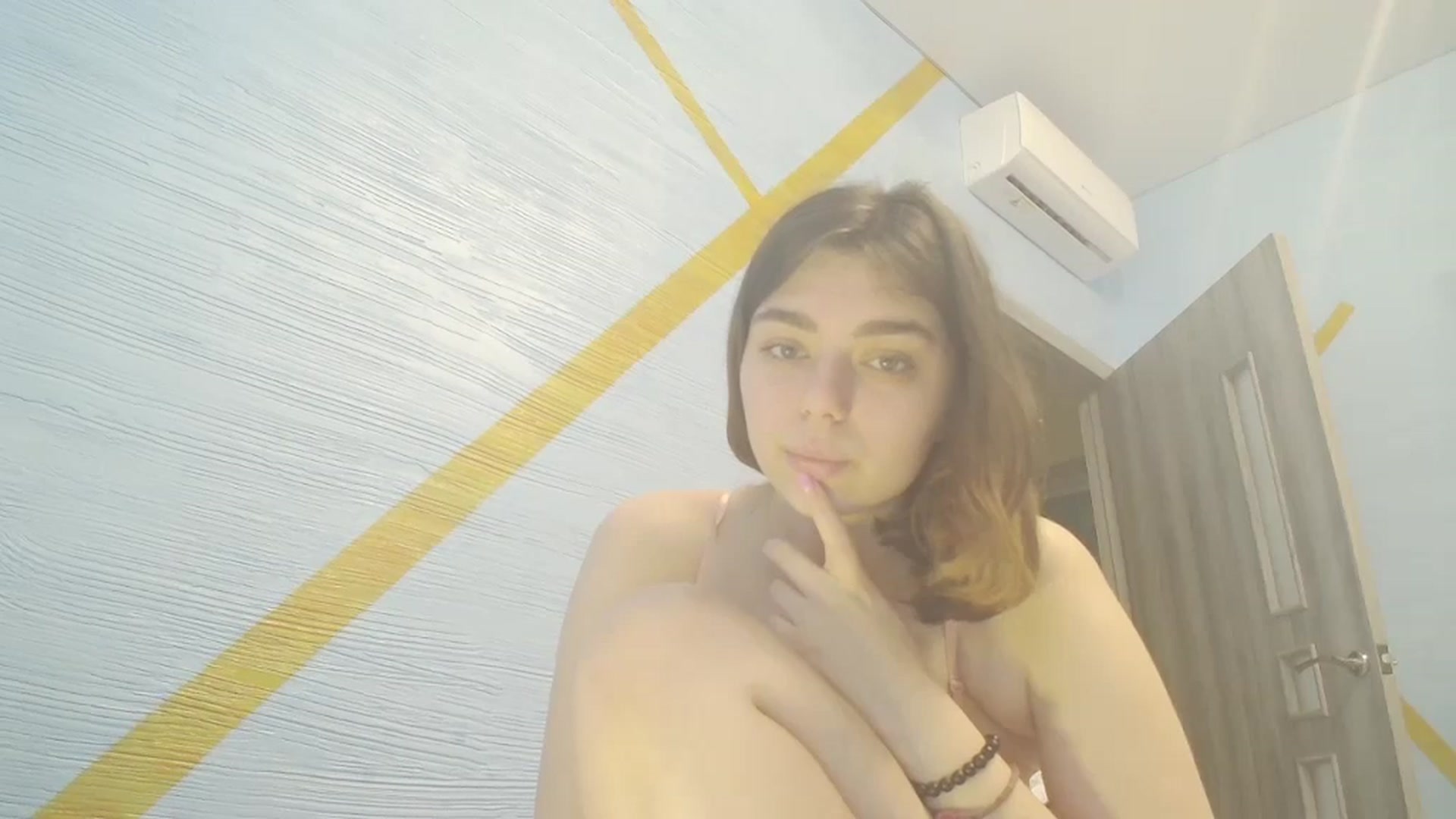 Gallery image thumbnail from Hot_Weells's myfreecams stream on, 12/01/2025, 15:27 image 10 of 20