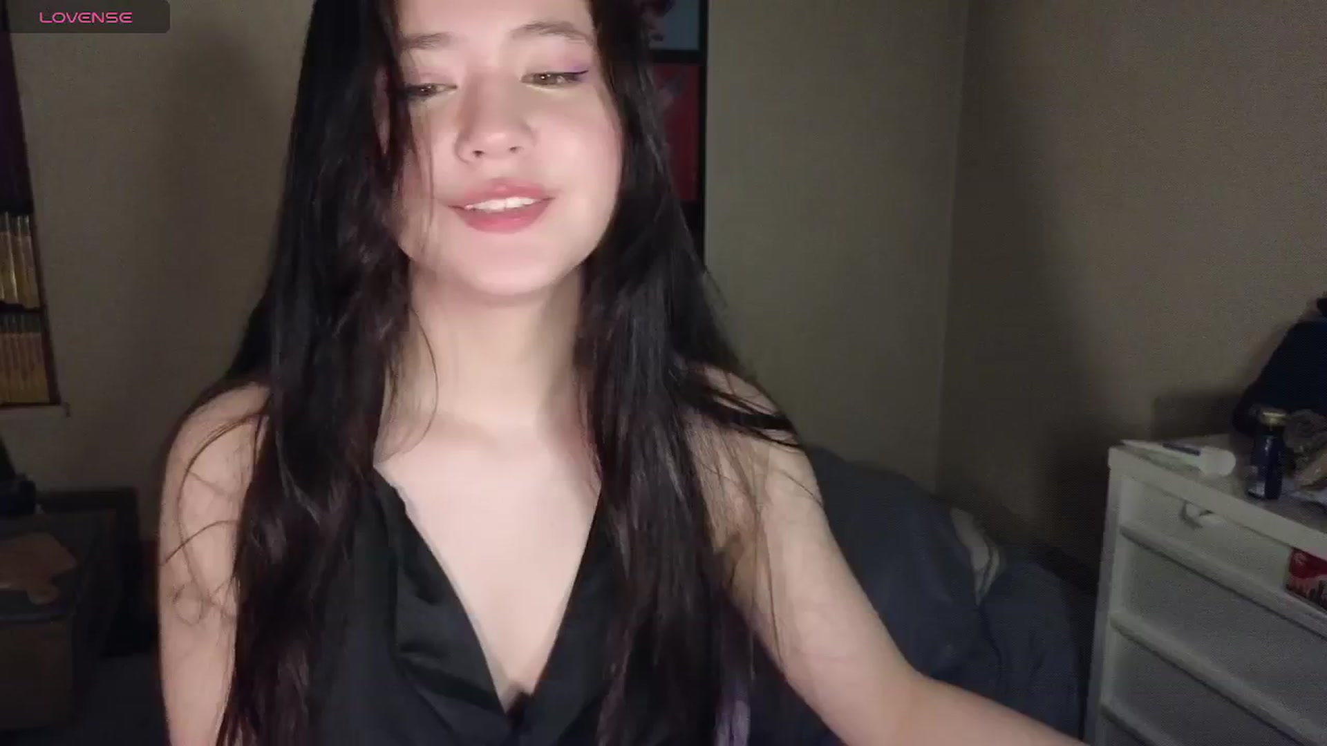Gallery image thumbnail from Hot_goodness's myfreecams stream on, 04/14/2026, 17:29 image 12 of 20