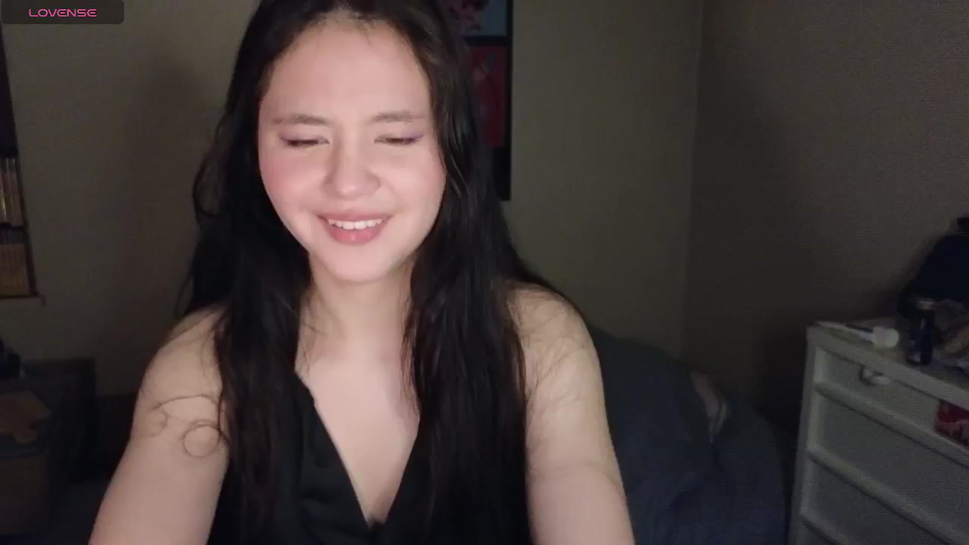Gallery image thumbnail from Hot_goodness's myfreecams stream on, 04/14/2026, 17:29 image 13 of 20