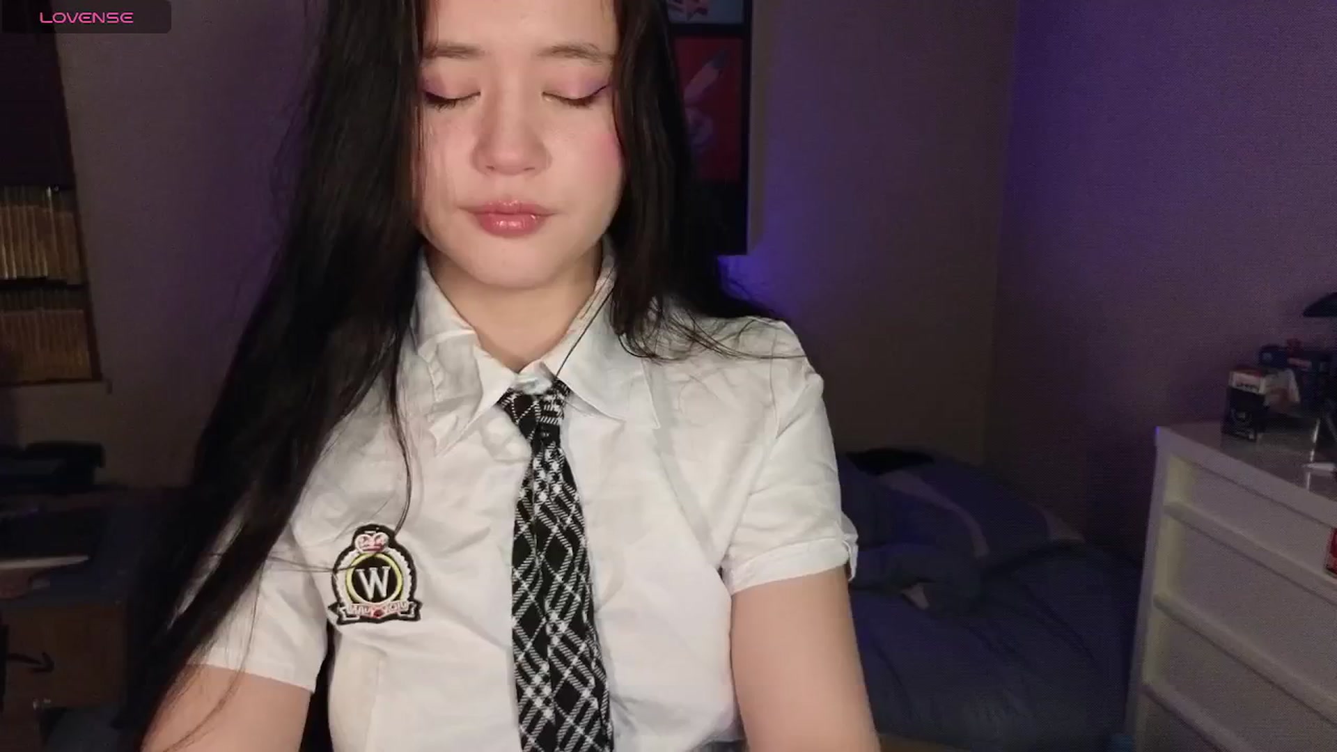 Gallery image thumbnail from Hot_goodness's myfreecams stream on, 04/19/2026, 19:00 image 3 of 20