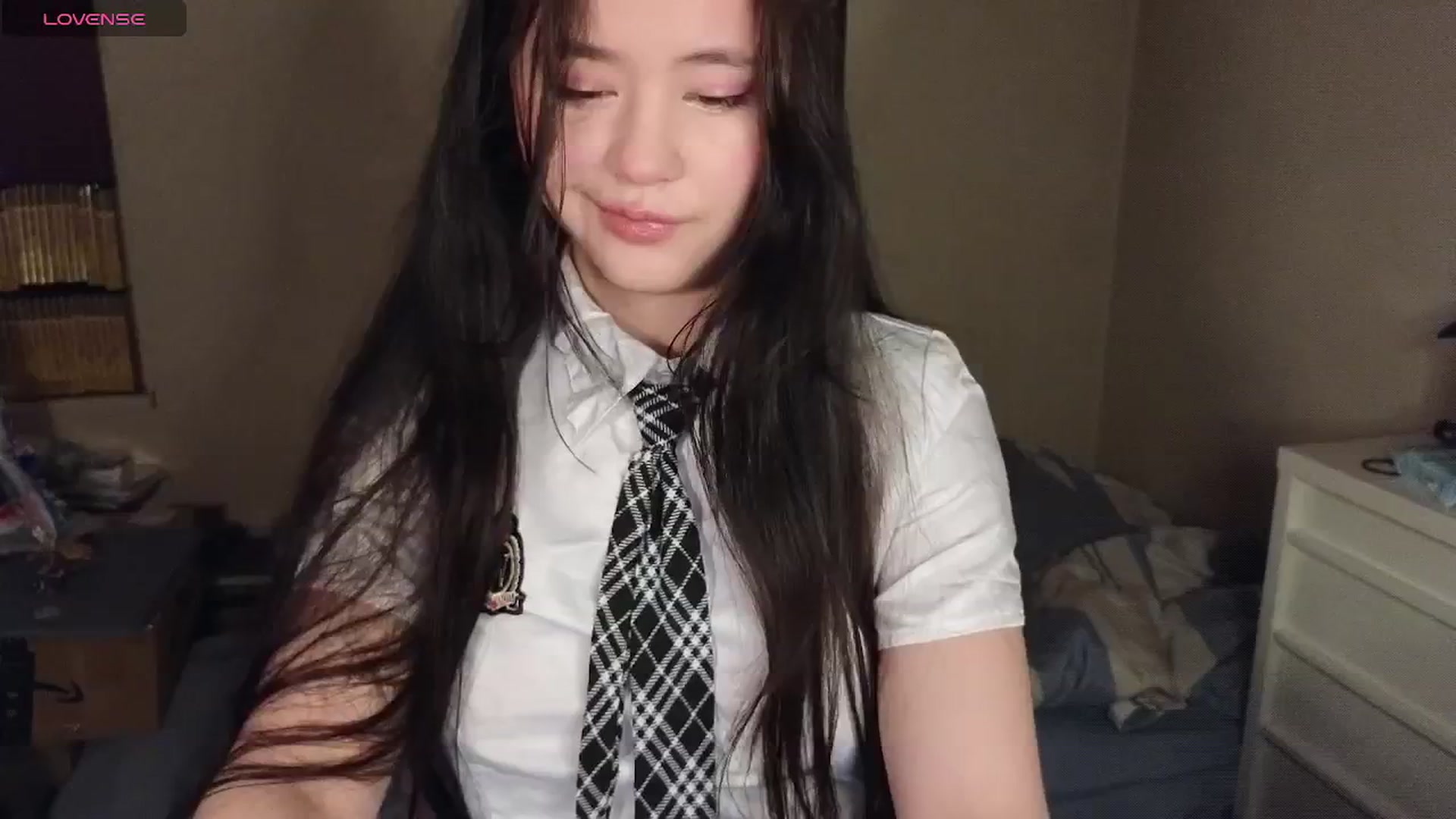Gallery image thumbnail from Hot_goodness's myfreecams stream on, 05/01/2026, 17:07 image 5 of 20