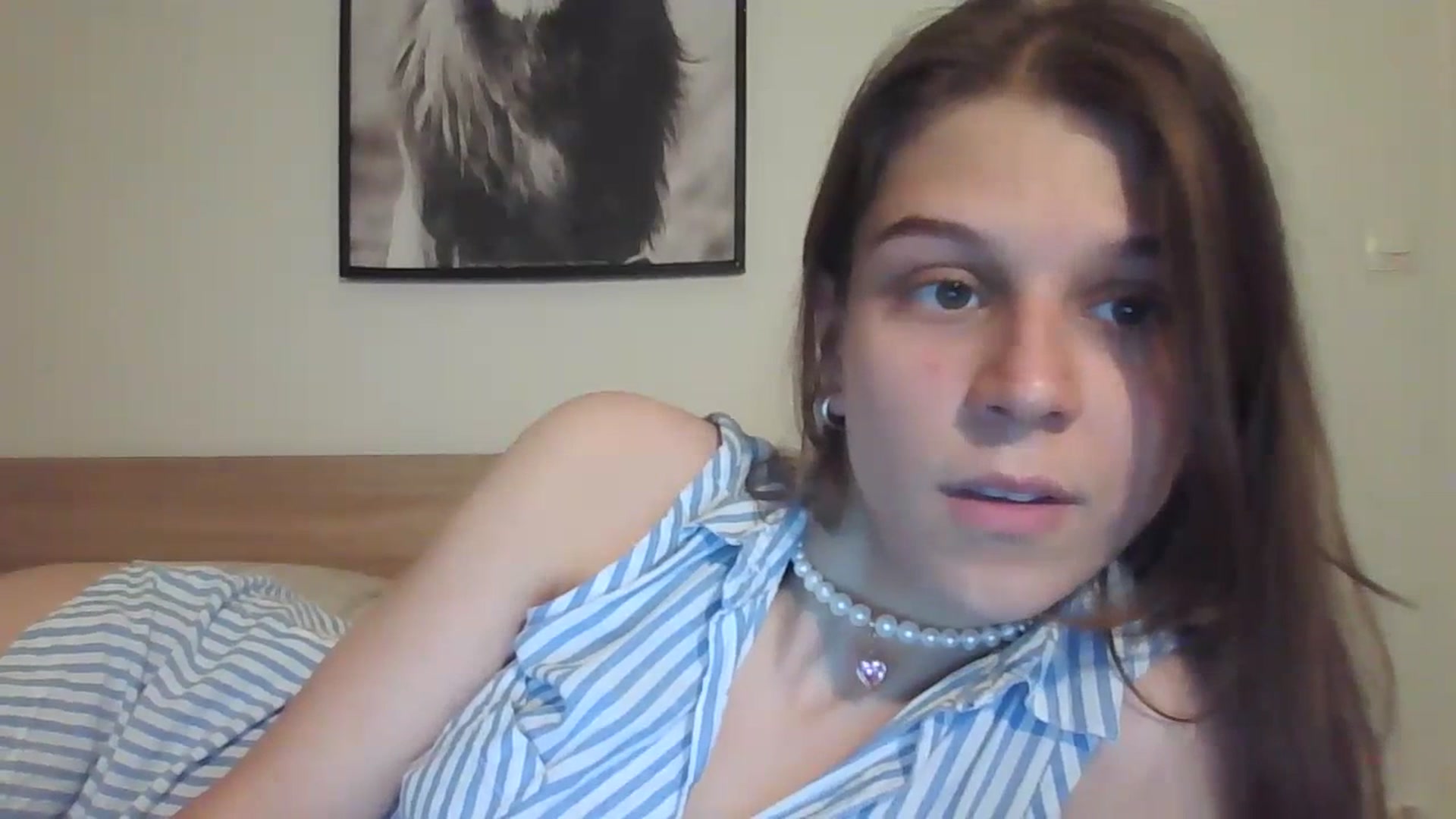 Gallery image thumbnail from Hot_kitty19's myfreecams stream on, 07/17/2023, 15:32 image 7 of 20