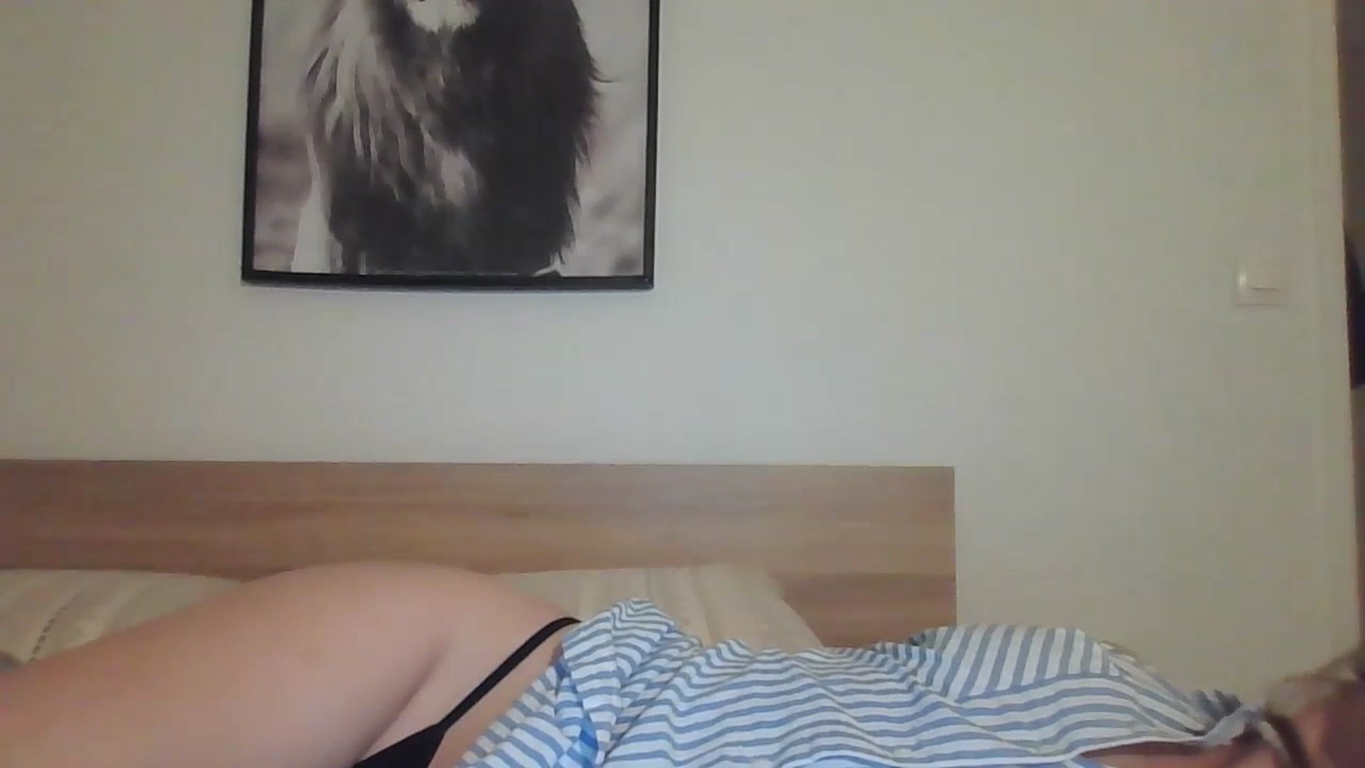 Gallery image thumbnail from Hot_kitty19's myfreecams stream on, 07/17/2023, 15:32 image 14 of 20
