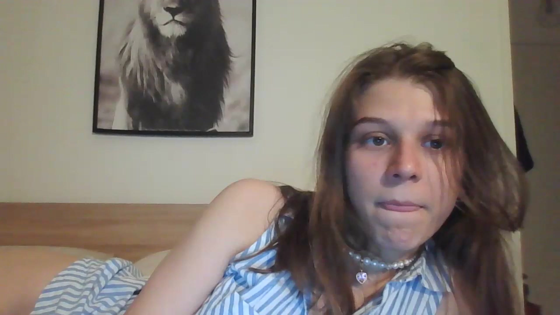 Gallery image thumbnail from Hot_kitty19's myfreecams stream on, 07/17/2023, 15:32 image 2 of 20