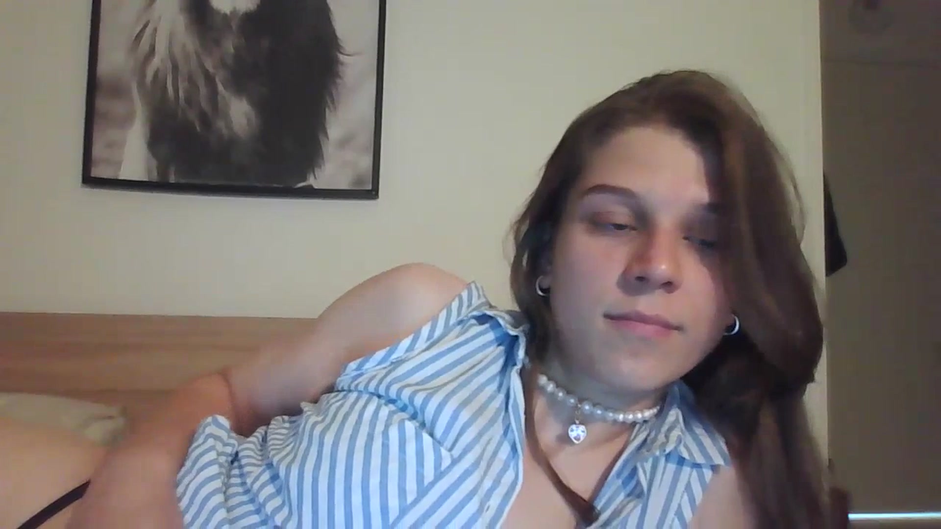 Gallery image thumbnail from Hot_kitty19's myfreecams stream on, 07/17/2023, 15:32 image 17 of 20